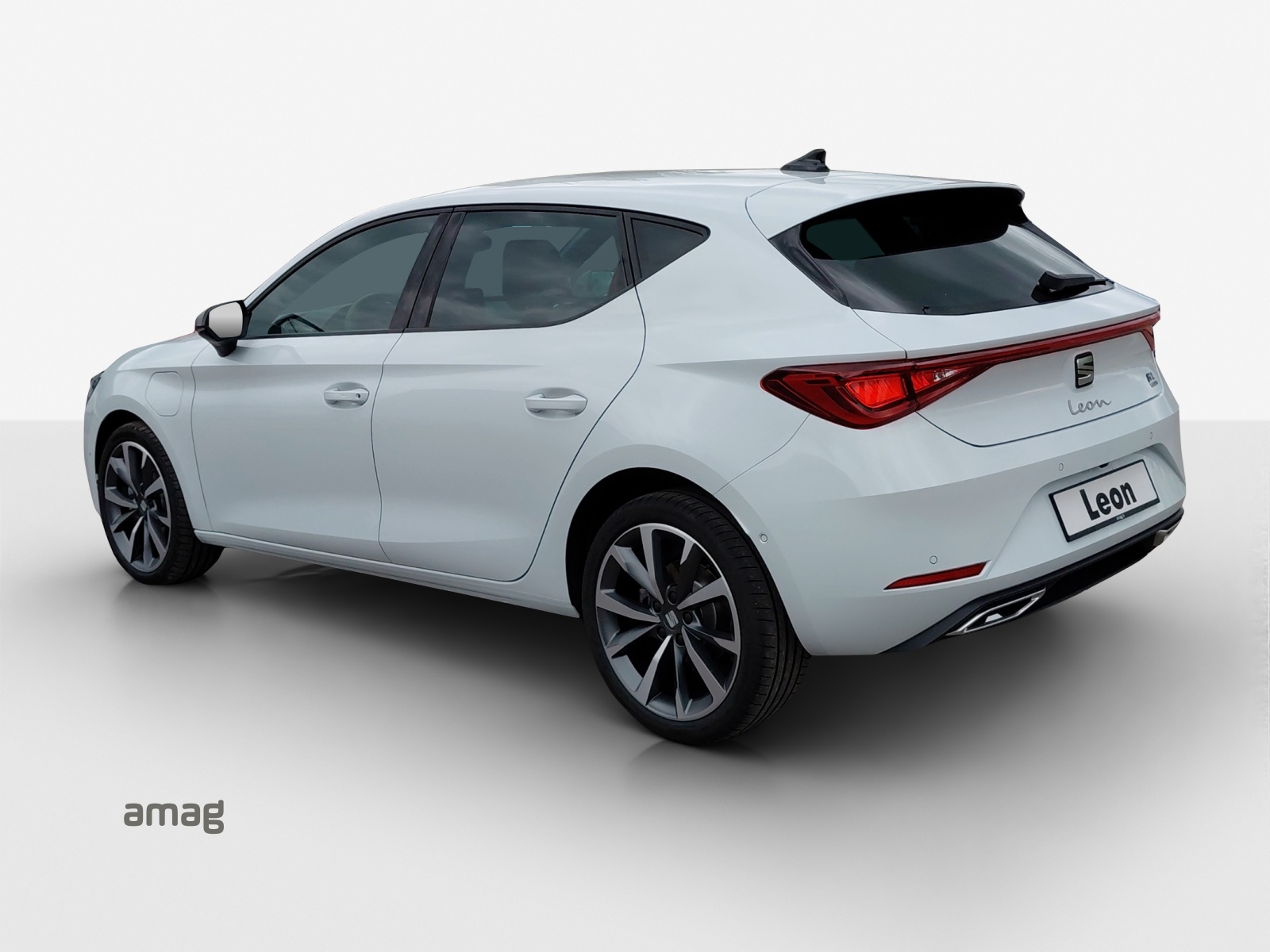 SEAT Leon 1.5 eHybrid pHEV DSG FR-image-2