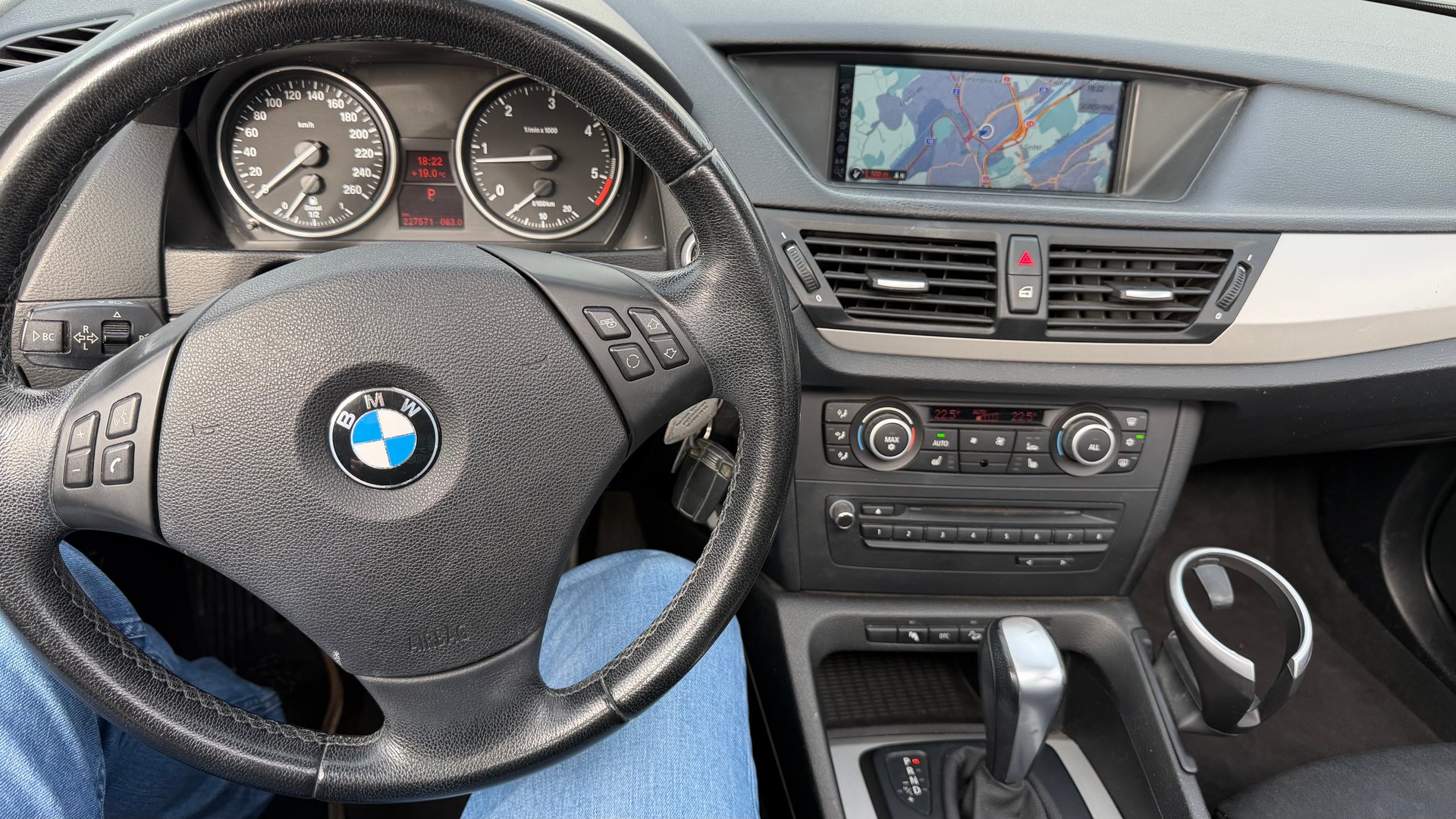 BMW X1 xDrive 20d Steptronic-image-7