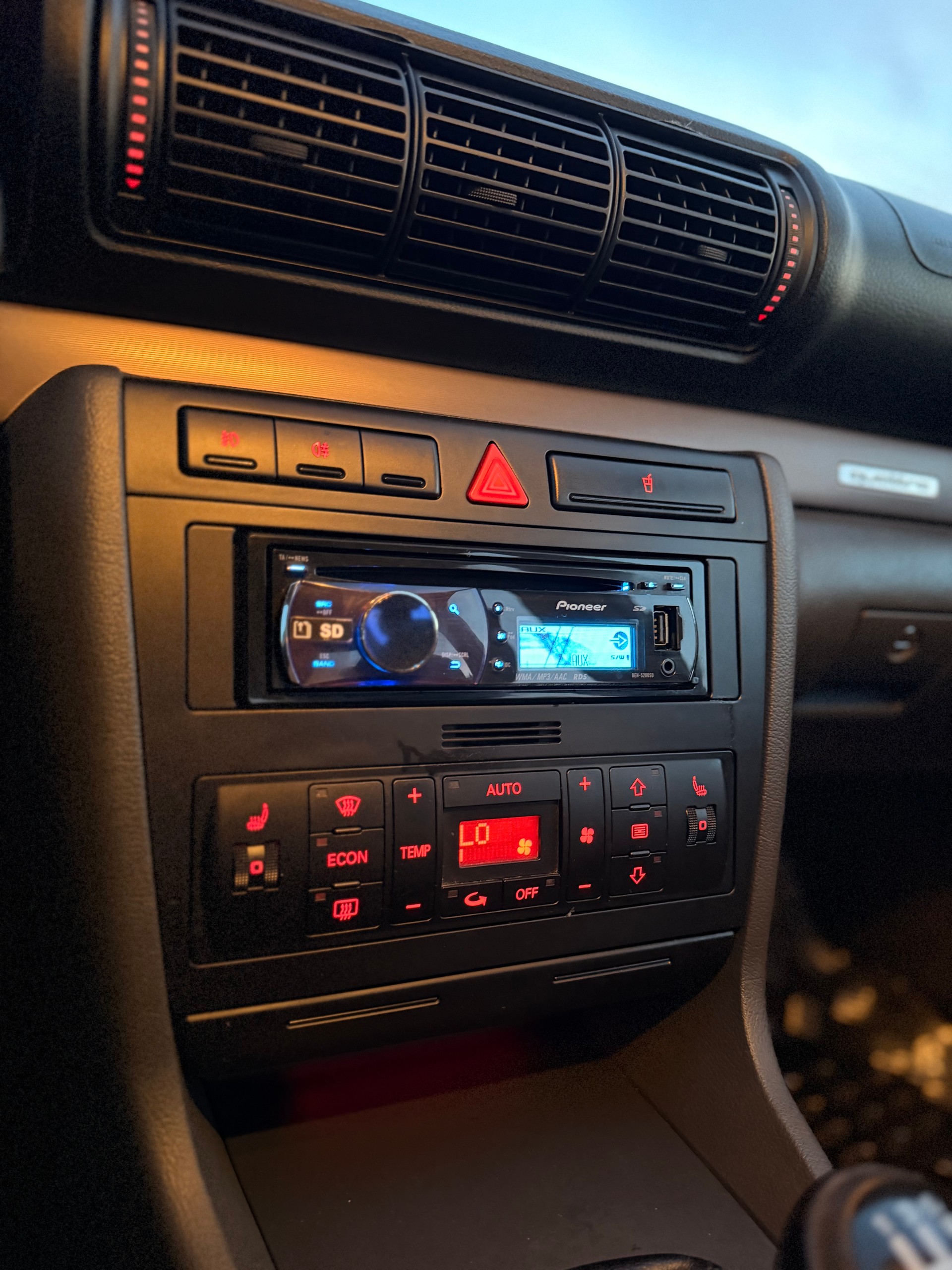 AUDI A4 1.8 quattro Ambition-image-20