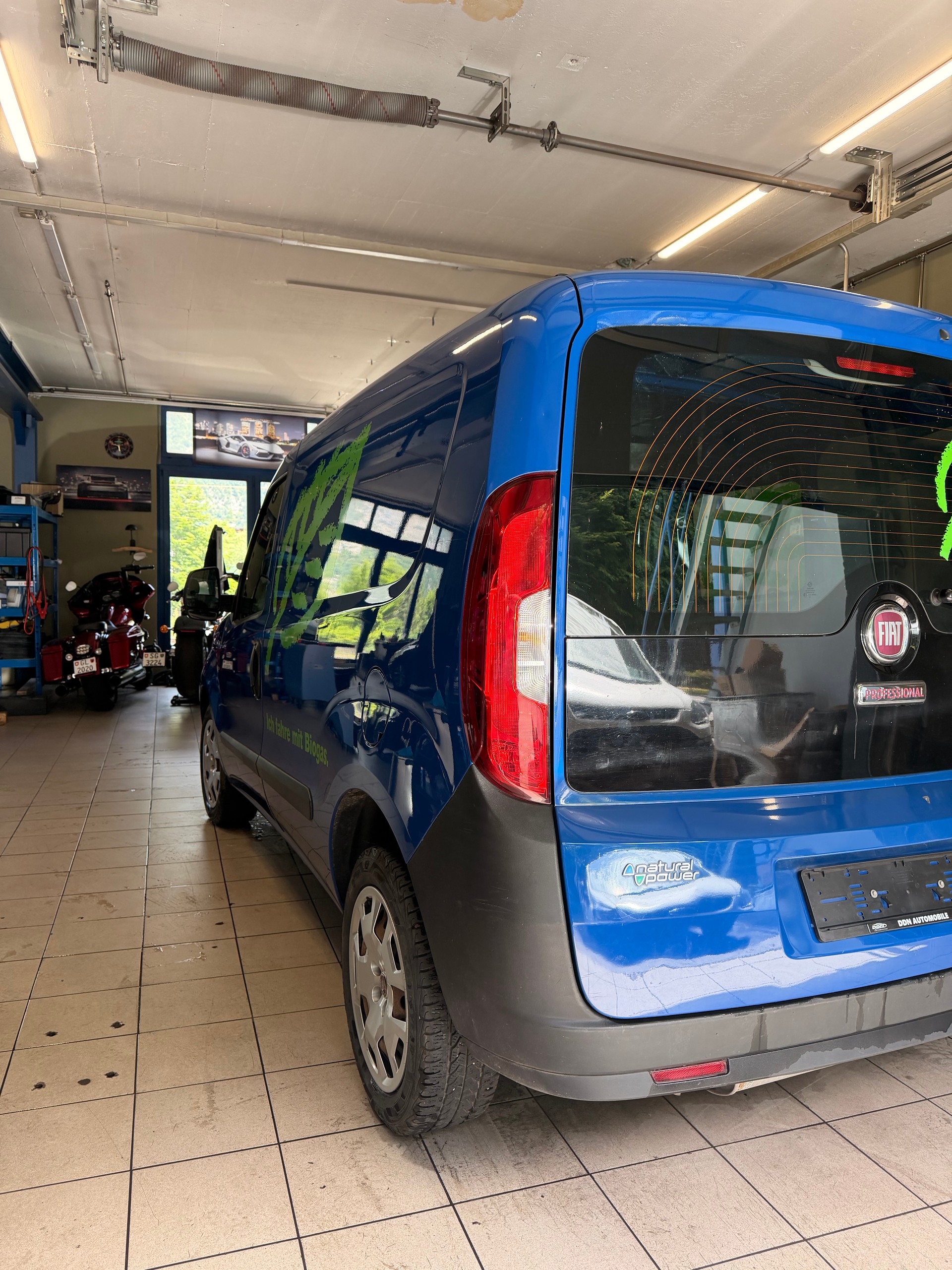 FIAT Doblò 1.4 Natural Power Cargo Swiss-image-3