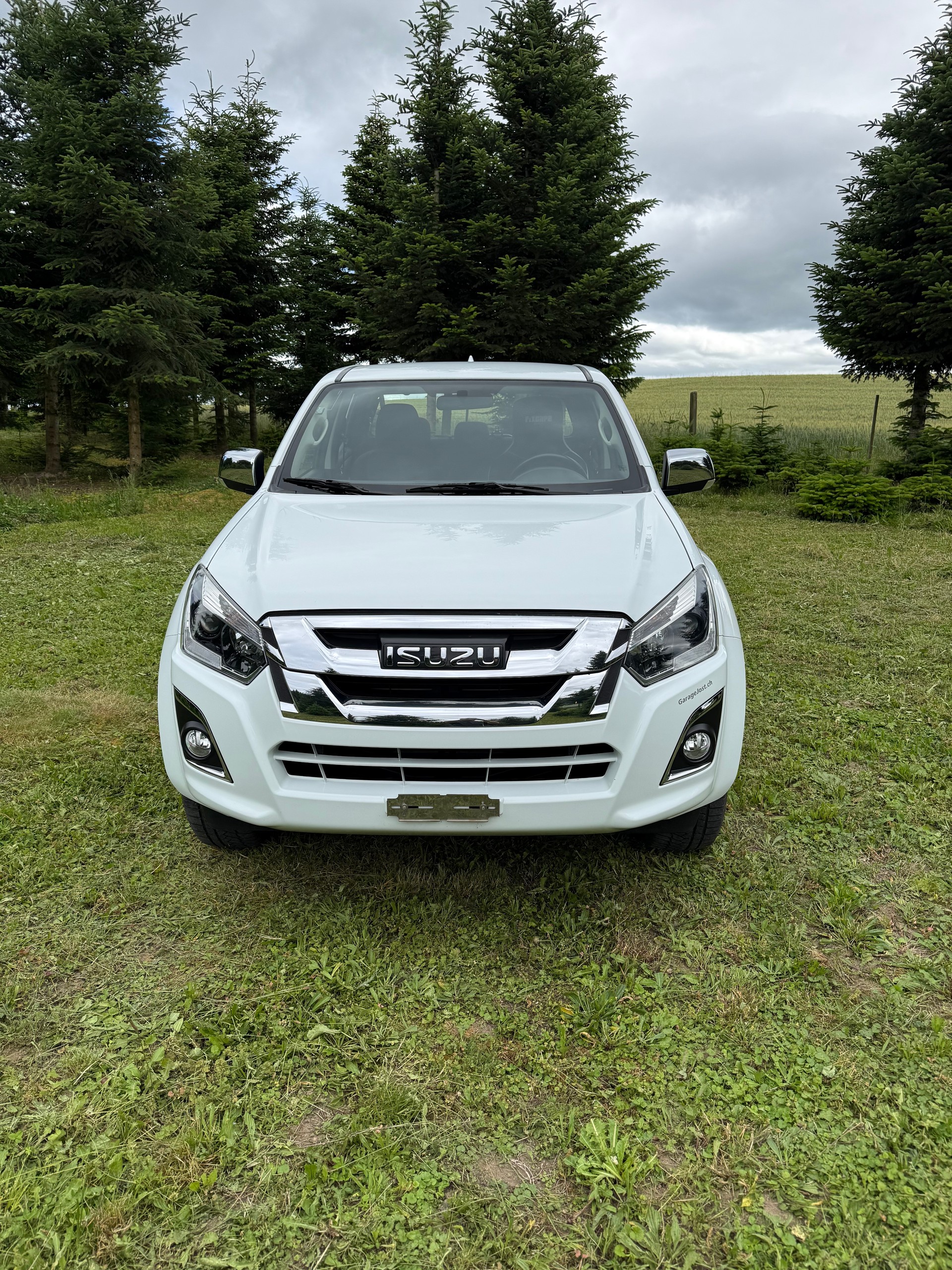 ISUZU D-MAX-image-1