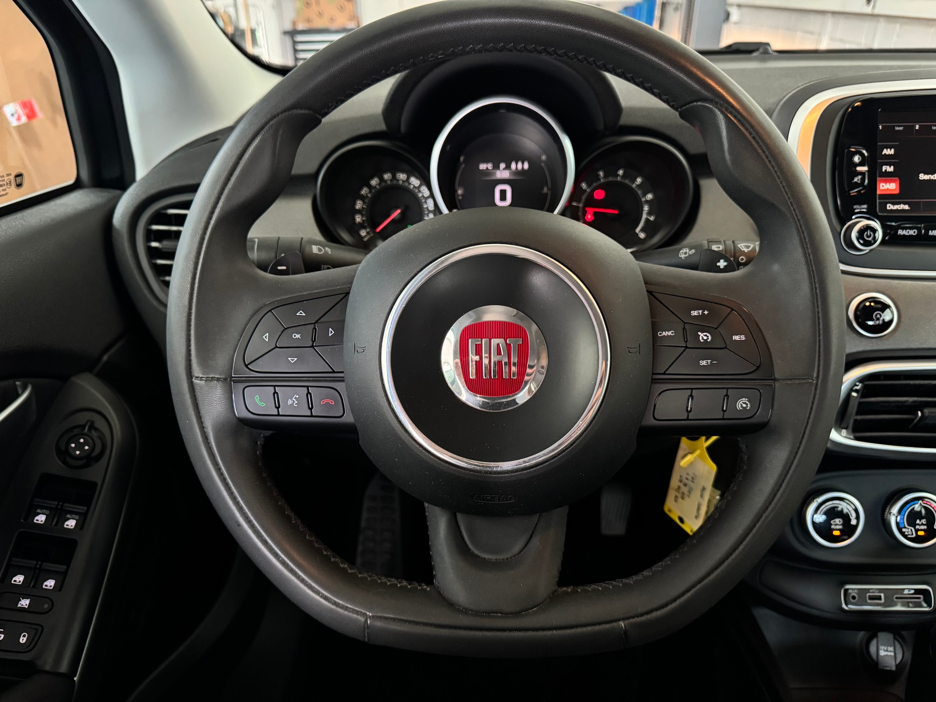FIAT 500X 1.4T Cross 4x4 Automatic-image-8