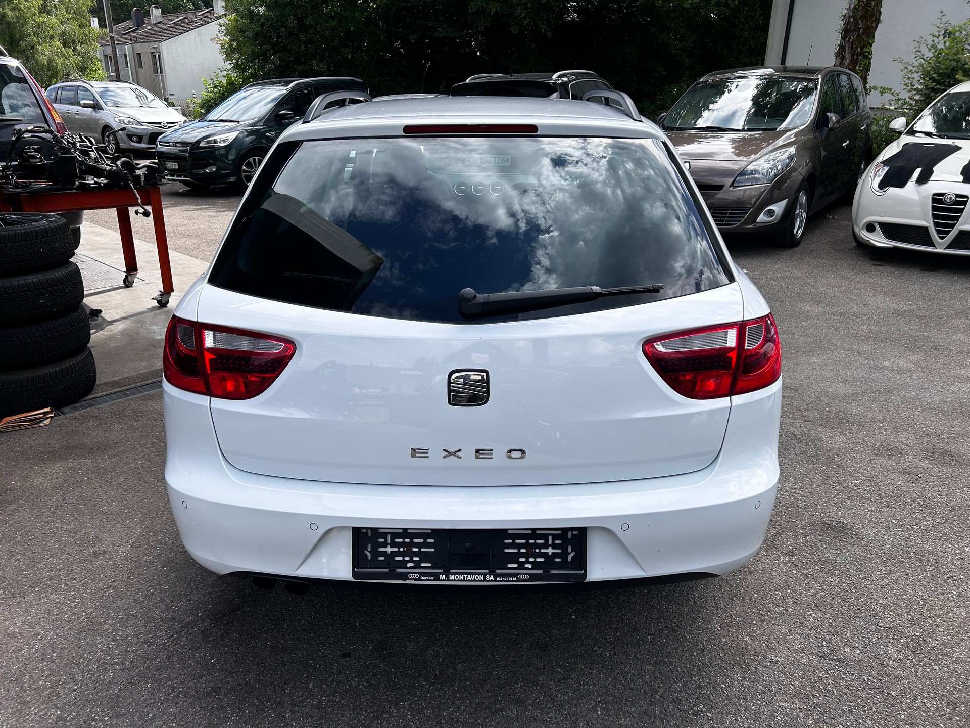 SEAT Exeo ST 2.0 TDI Solution-image-4