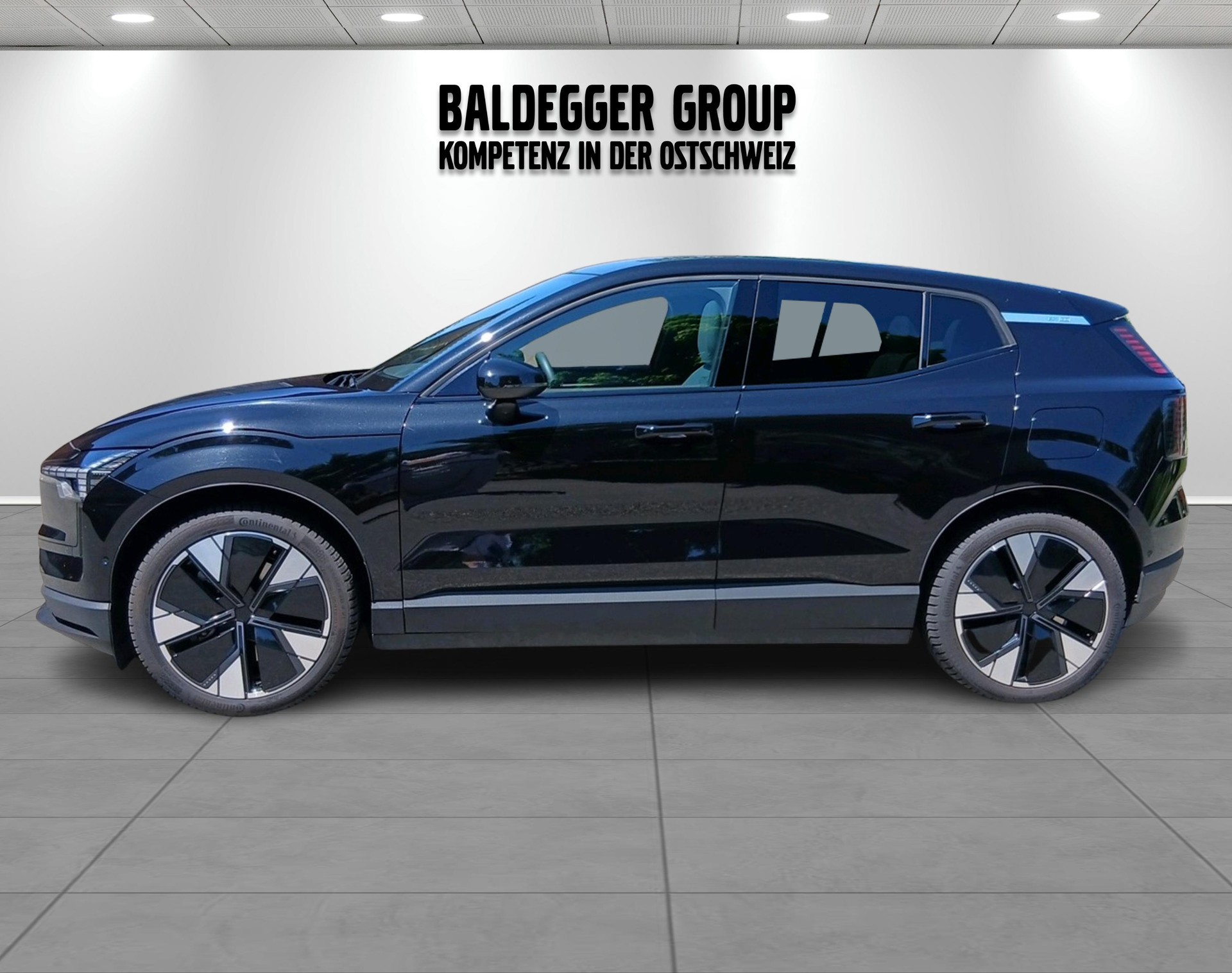 VOLVO EX 30 E60 Twin Ultra Performanc-image-8