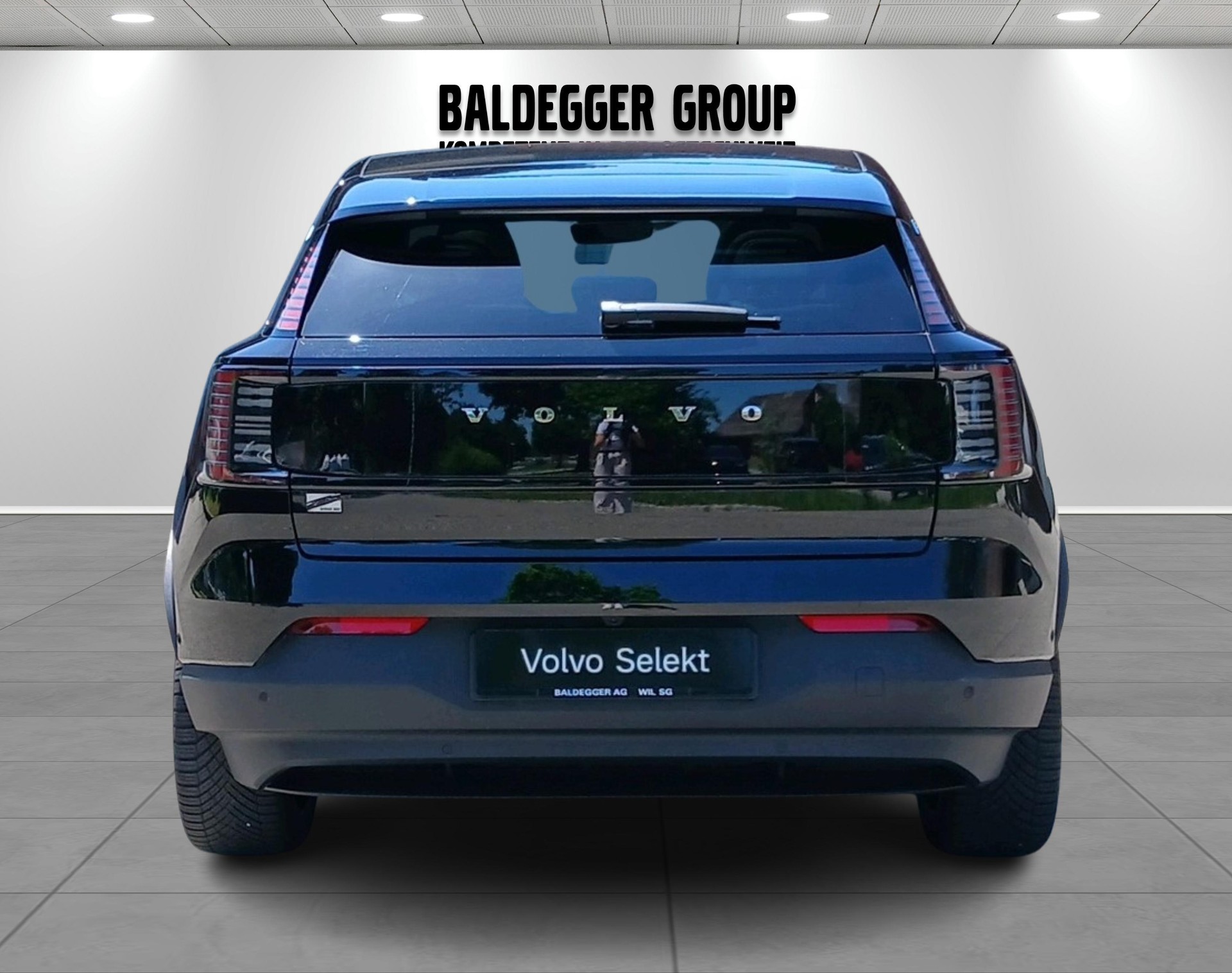 VOLVO EX 30 E60 Twin Ultra Performanc-image-9