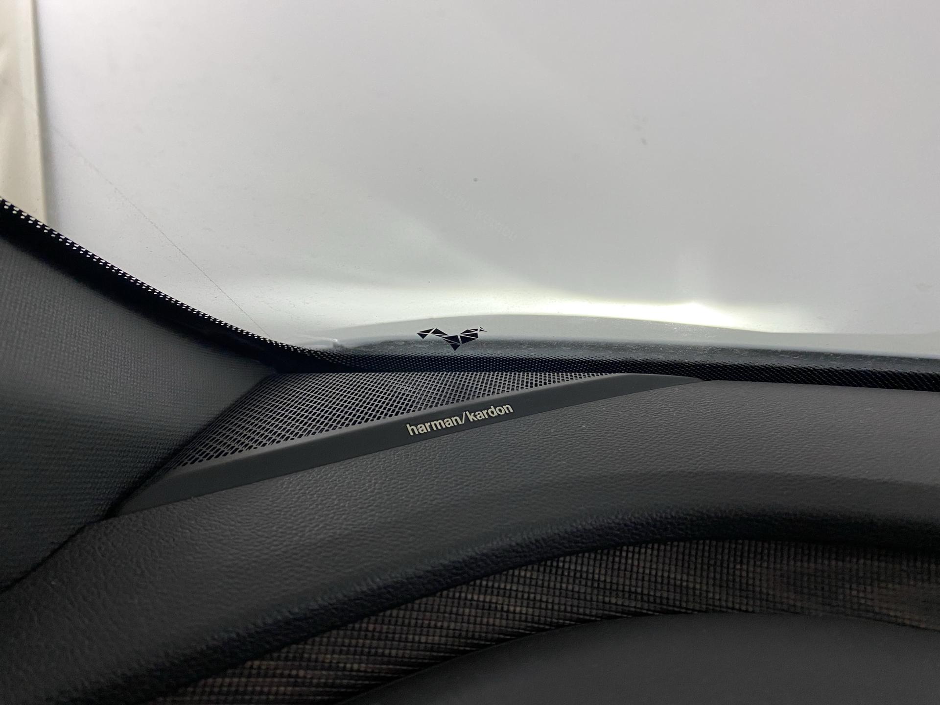 RENAULT Mégane E-TECH EV60 Iconic-image-18
