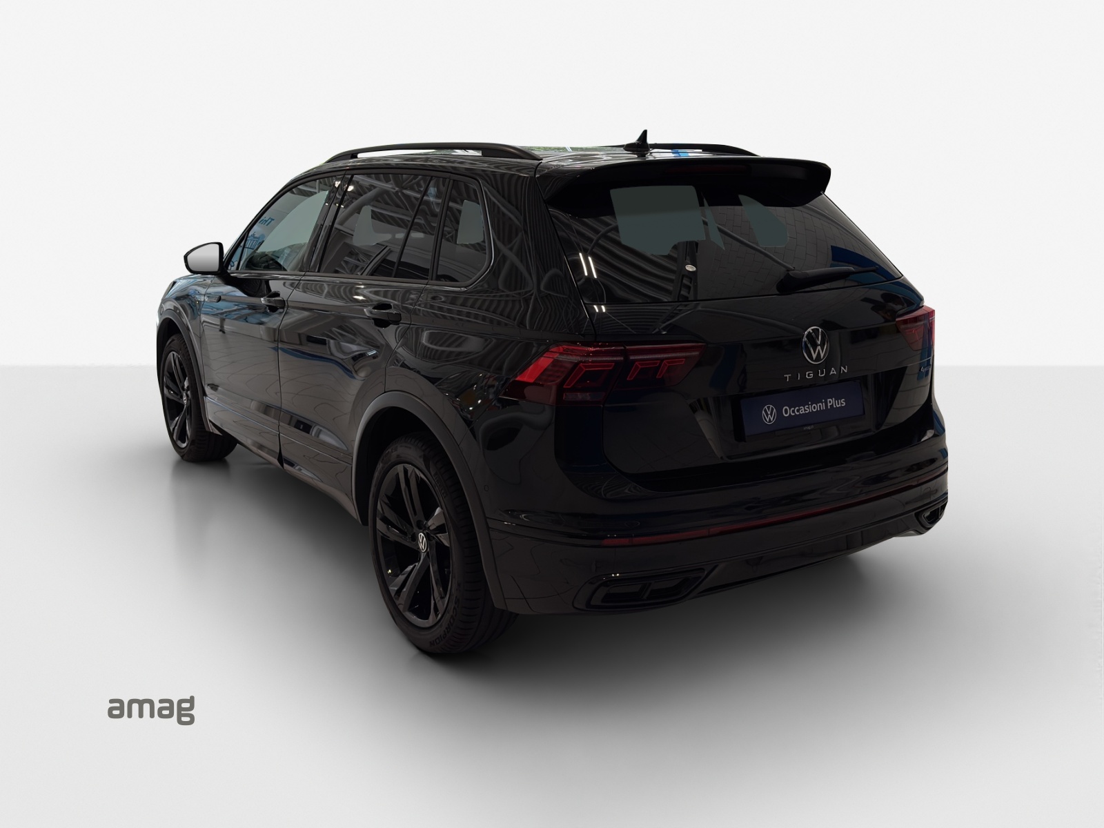 VW Tiguan 2.0 TDI SCR R-Line 4Motion DSG-image-2