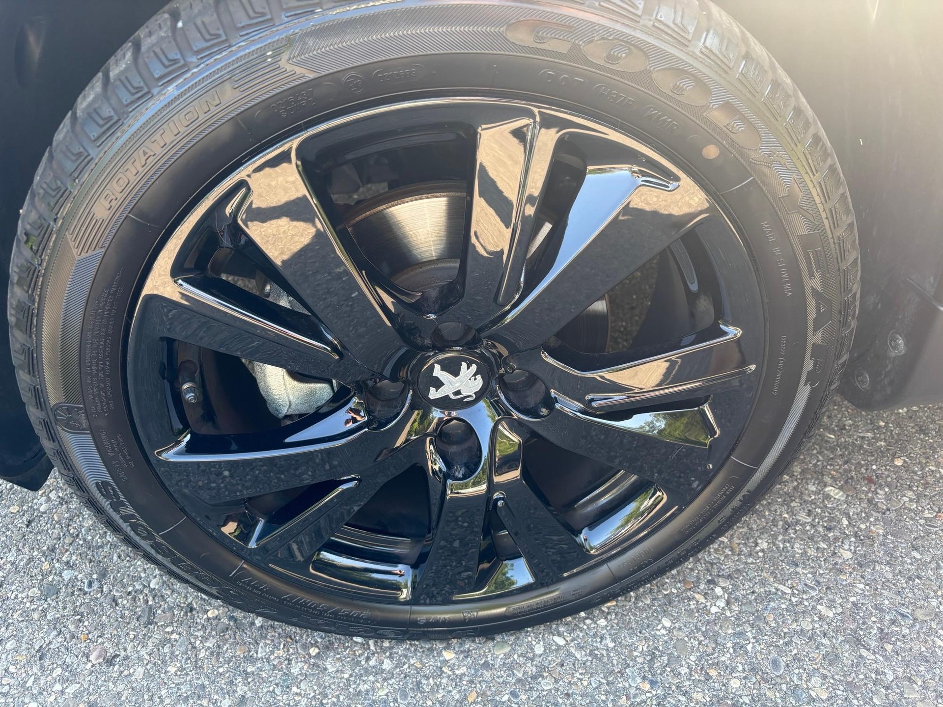 PEUGEOT 2008 1.2 PureTech 110 GT Line S/S-image-18
