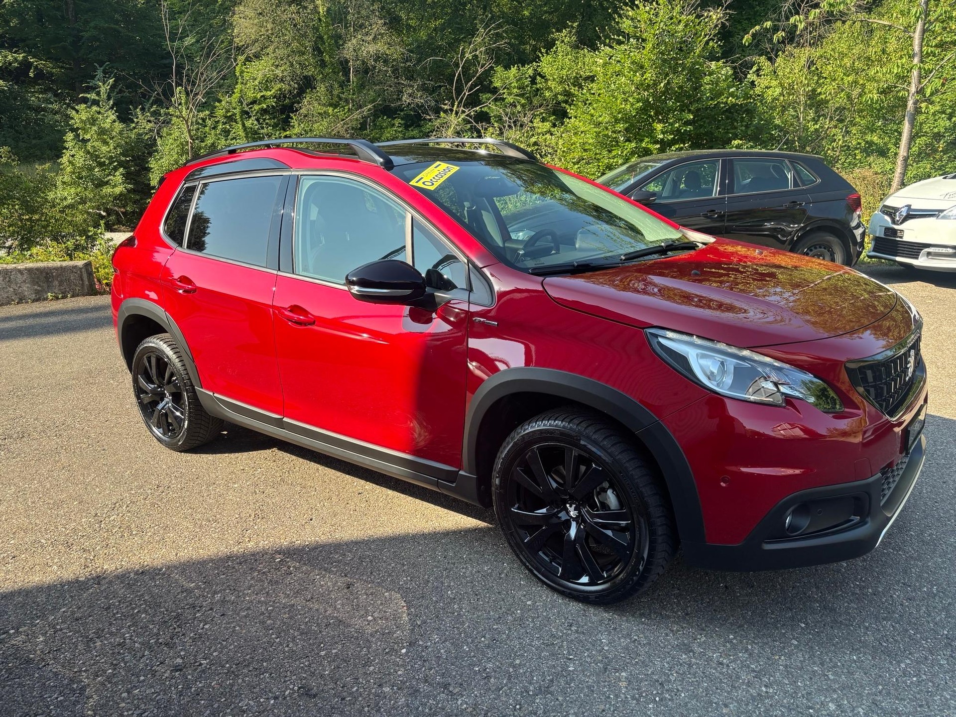 PEUGEOT 2008 1.2 PureTech 110 GT Line S/S-image-1
