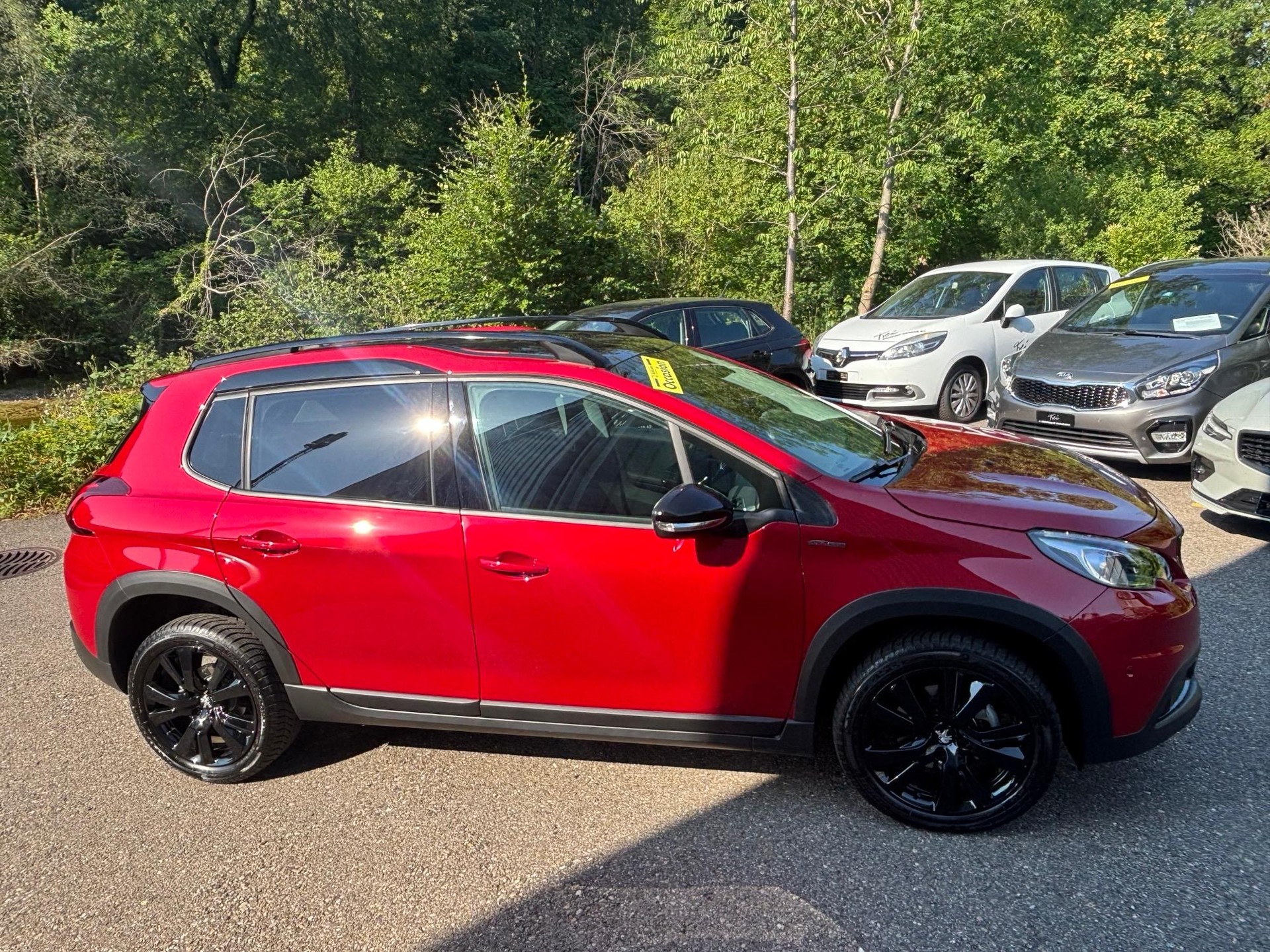 PEUGEOT 2008 1.2 PureTech 110 GT Line S/S-image-3