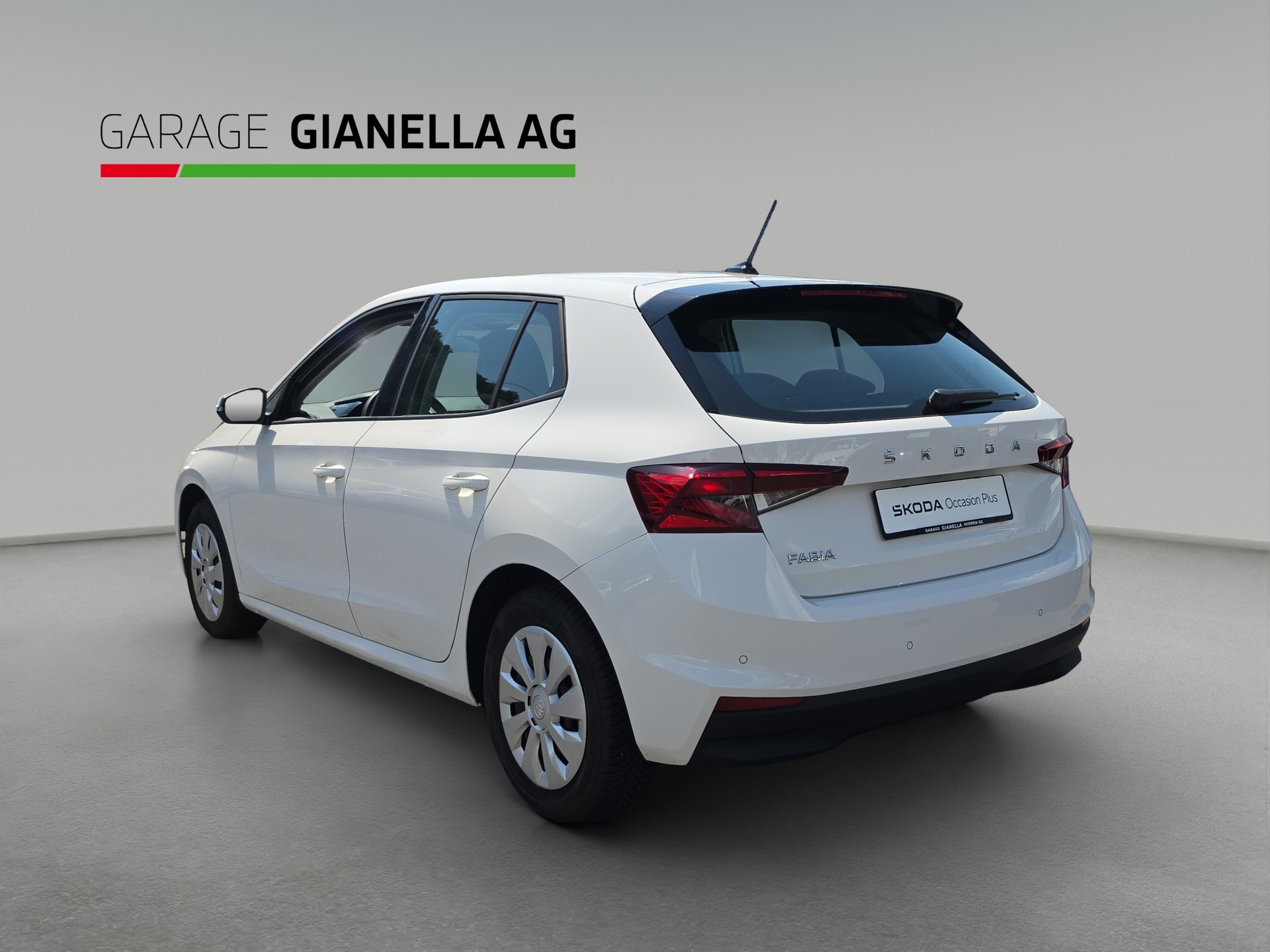 SKODA Fabia 1.0 MPI Active-image-2