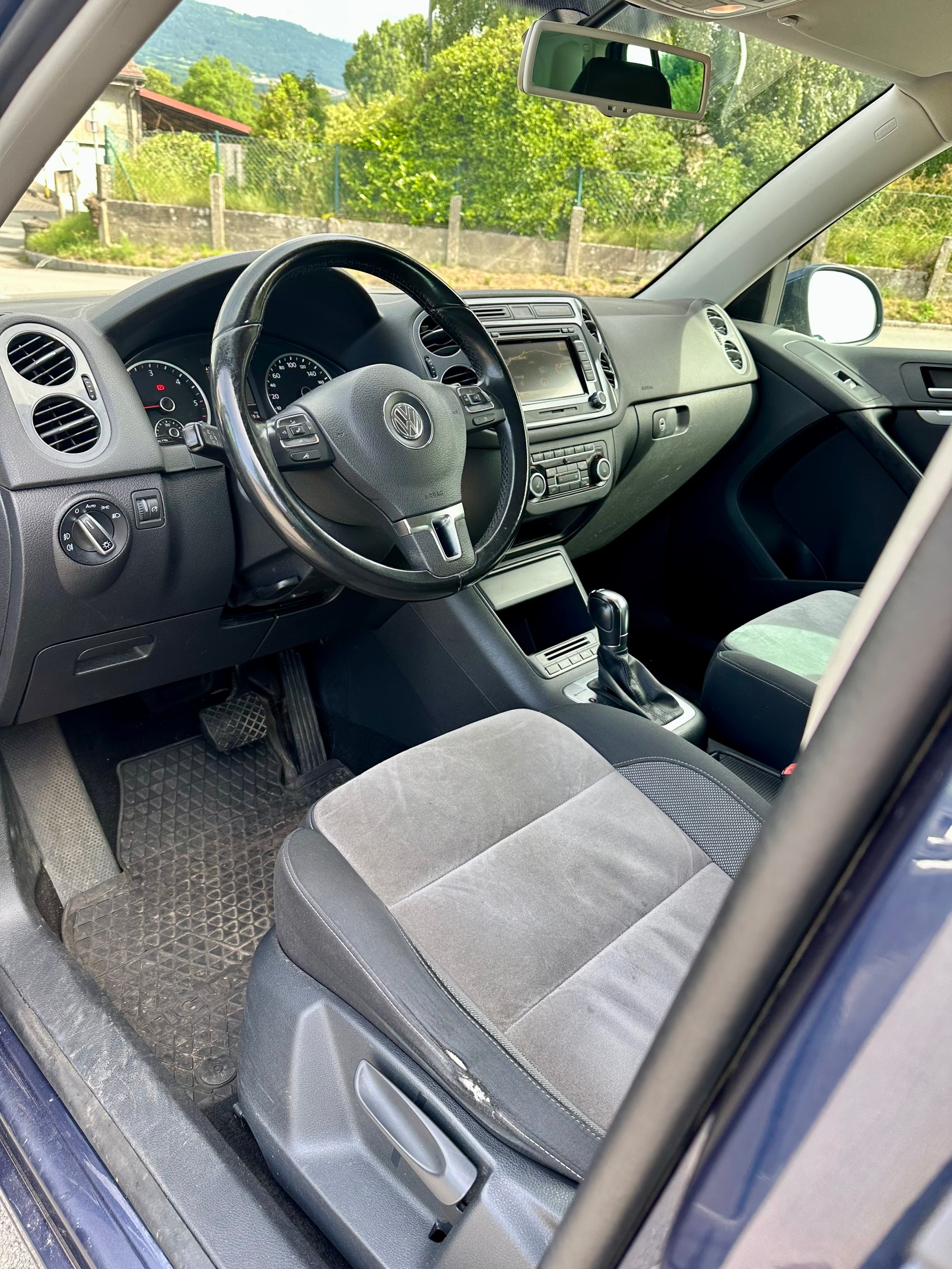 VW Tiguan 2.0 TDI BMT Design 4Motion DSG-image-9