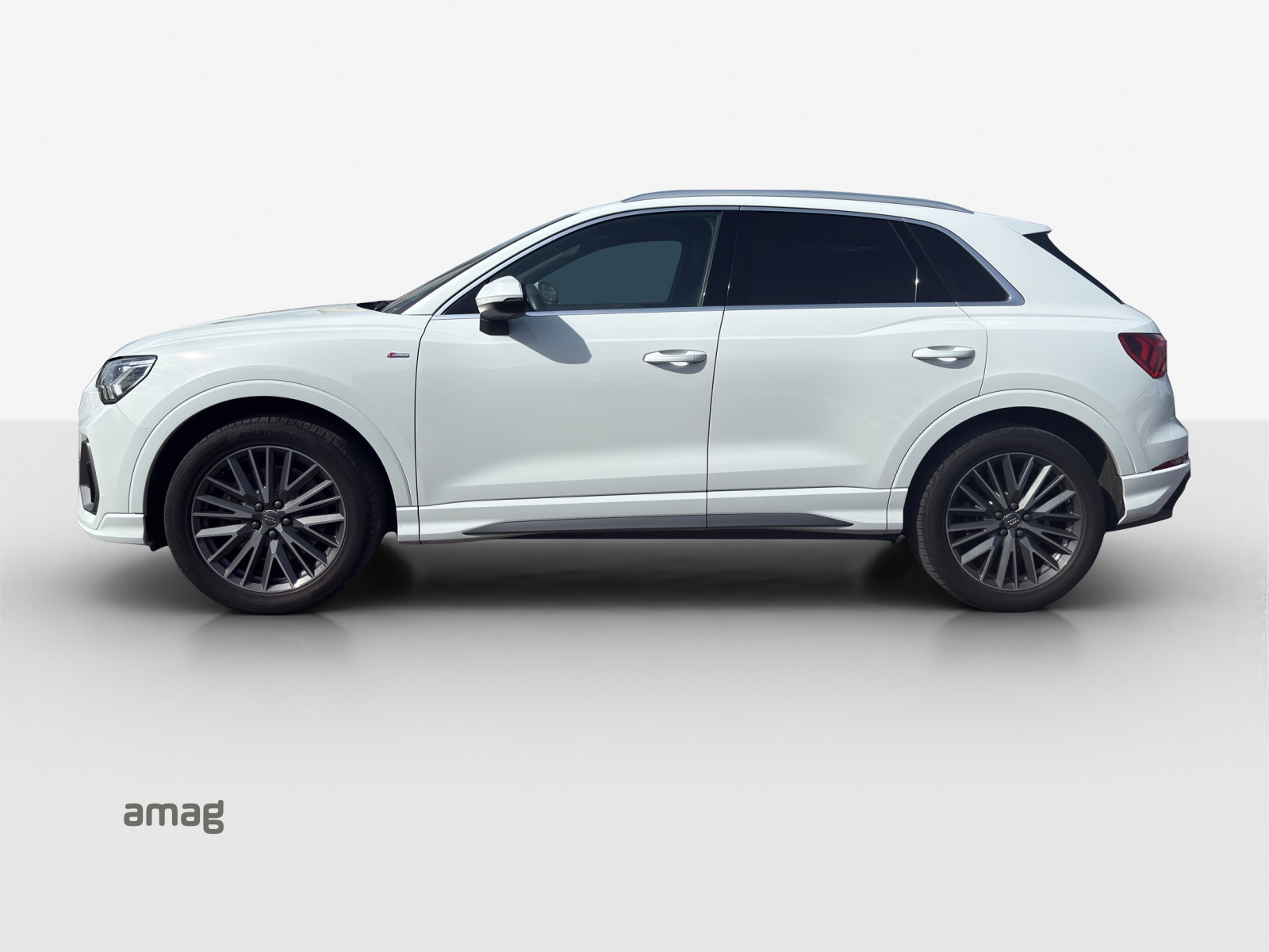AUDI Q3 45 TFSI S line quattro S-tronic-showroom-element-1