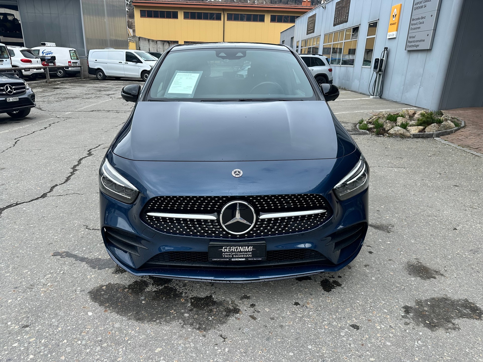 MERCEDES-BENZ B 250 AMG Line 4matic-showroom-element-3