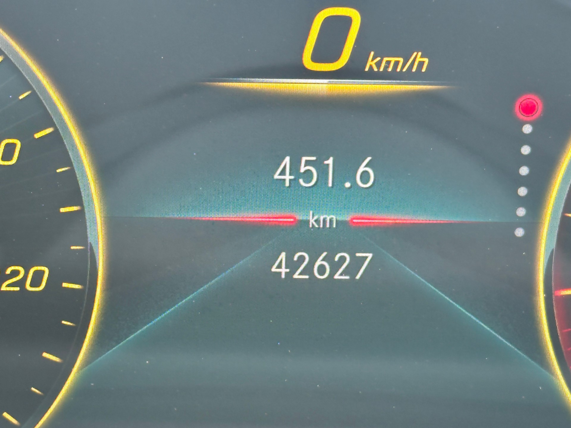 MERCEDES-BENZ B 250 AMG Line 4matic-image-15