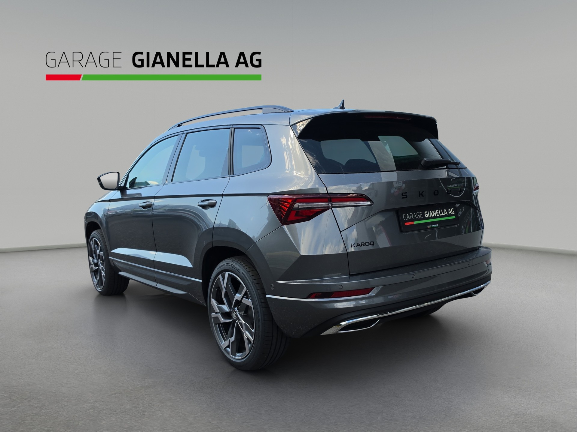 SKODA Karoq 2.0 TSI SportLine 4x4 DSG-image-2