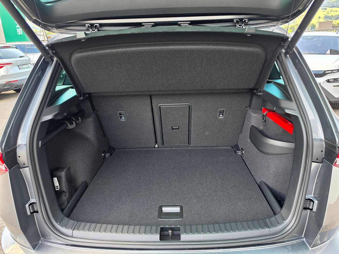 SKODA Karoq 2.0 TSI SportLine 4x4 DSG-image-5
