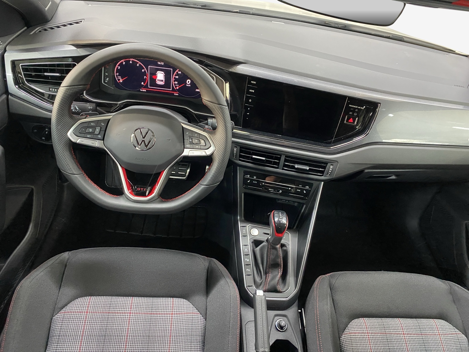 VW Polo 2.0 TSI GTI DSG-image-8