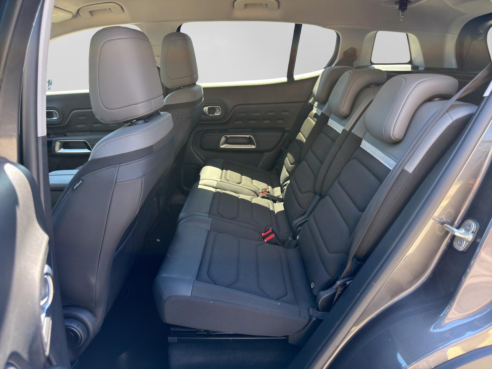 CITROEN C5 Aircross 1.2 Hybrid Swiss Edition-image-6