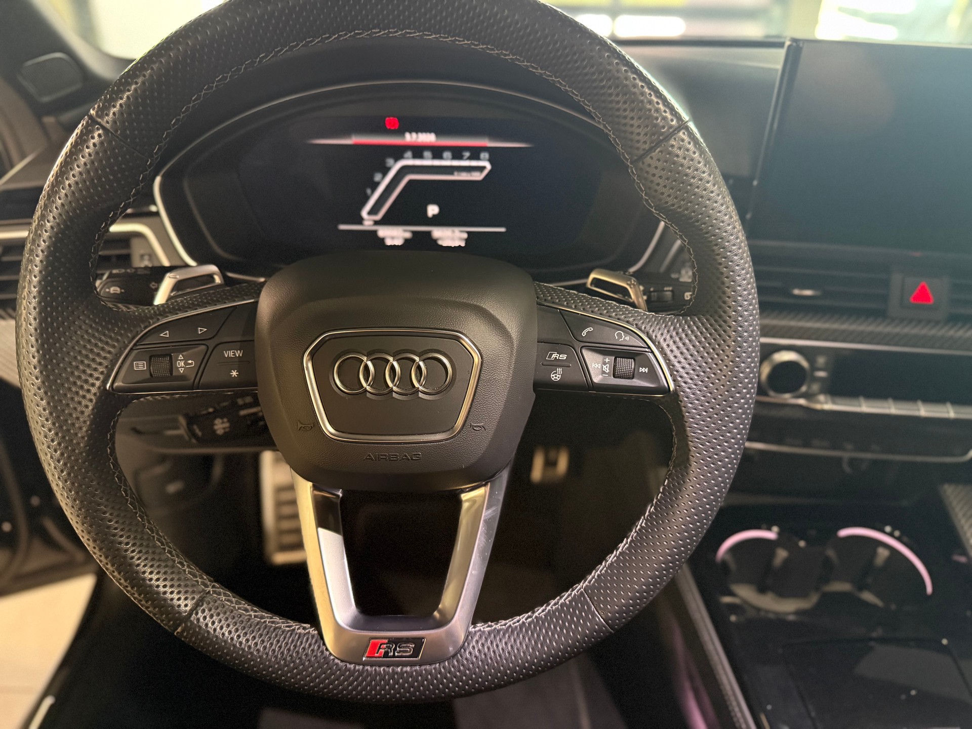 AUDI RS4 Avant quattro tiptronic-image-12