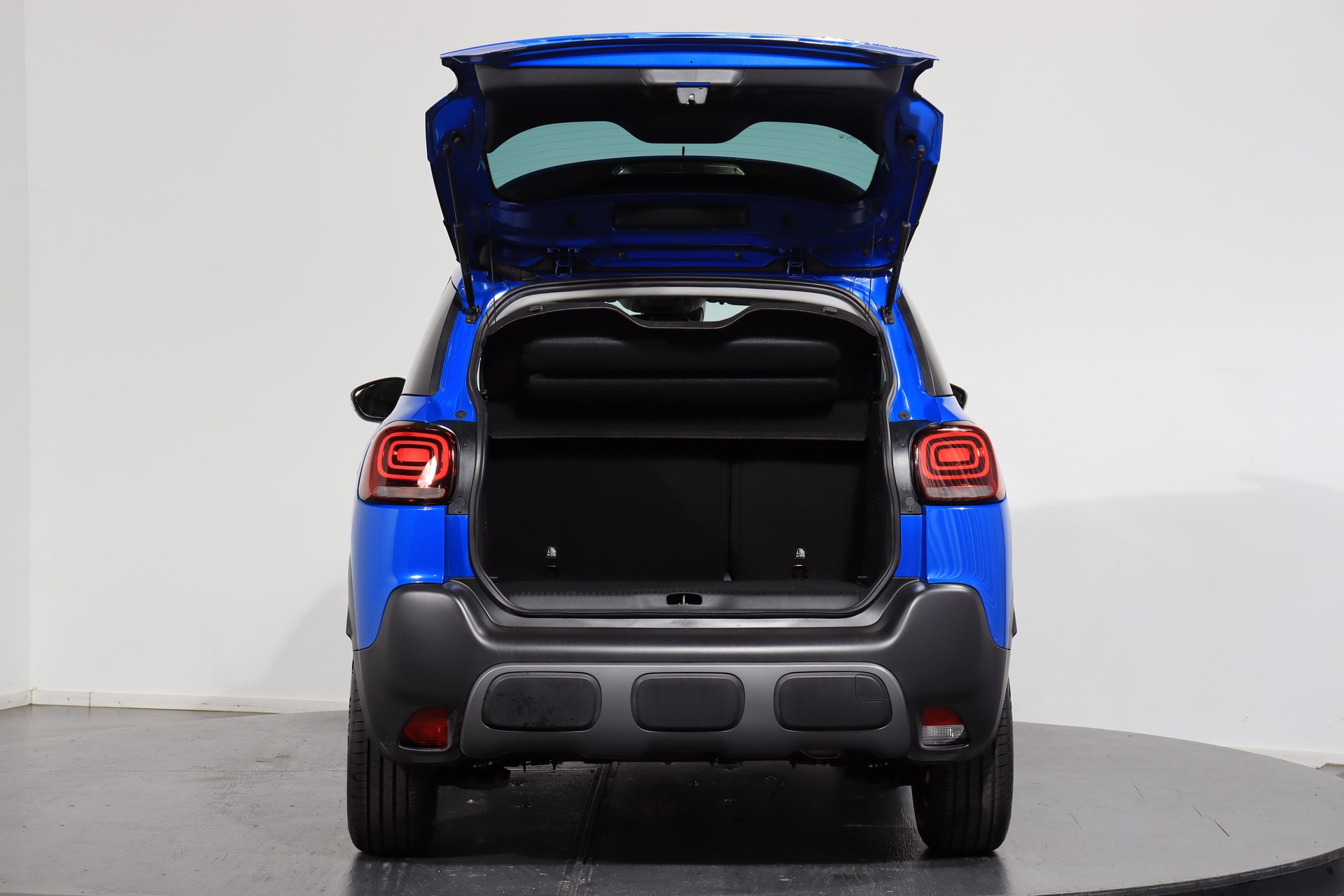 CITROEN C3 Aircross 1.2 PureTech 130 Shine-image-3
