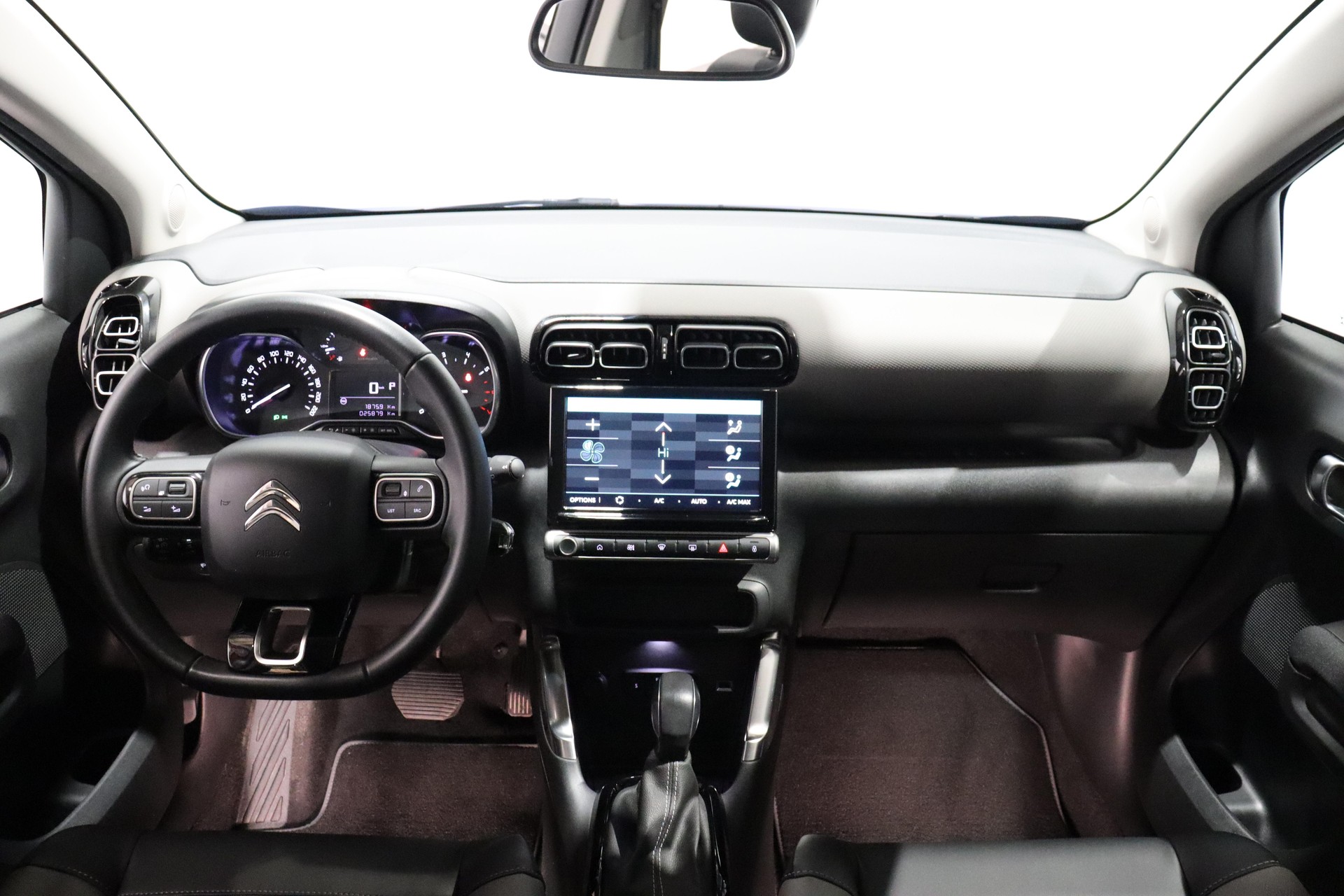 CITROEN C3 Aircross 1.2 PureTech 130 Shine-image-6