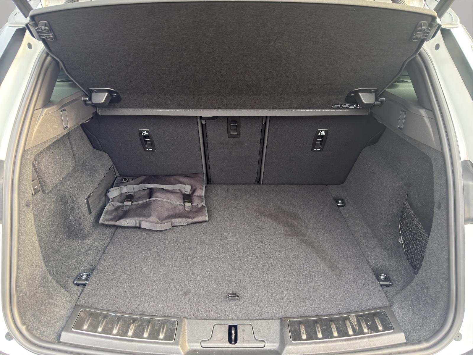 LAND ROVER Range Rover Evoque 1.5 T 300e Dynamic SE 309PS Garantie bis 01.07.2029-image-12