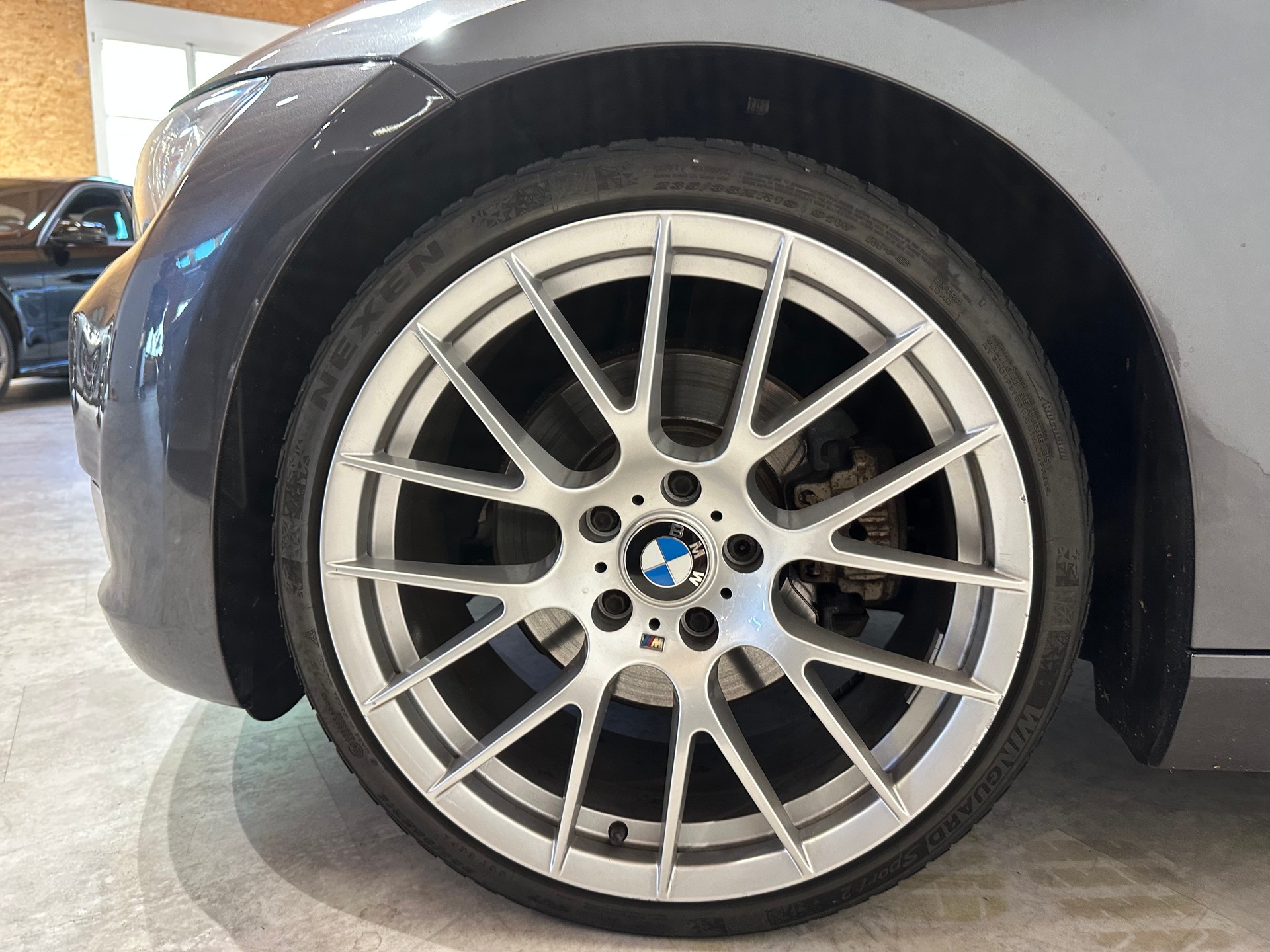 BMW 325i Coupé Aut./Top Ausstattung/Wenig km/Lückenlos BMW-Servicegepflegt/8 x Aluräder (M-Sport)-image-24