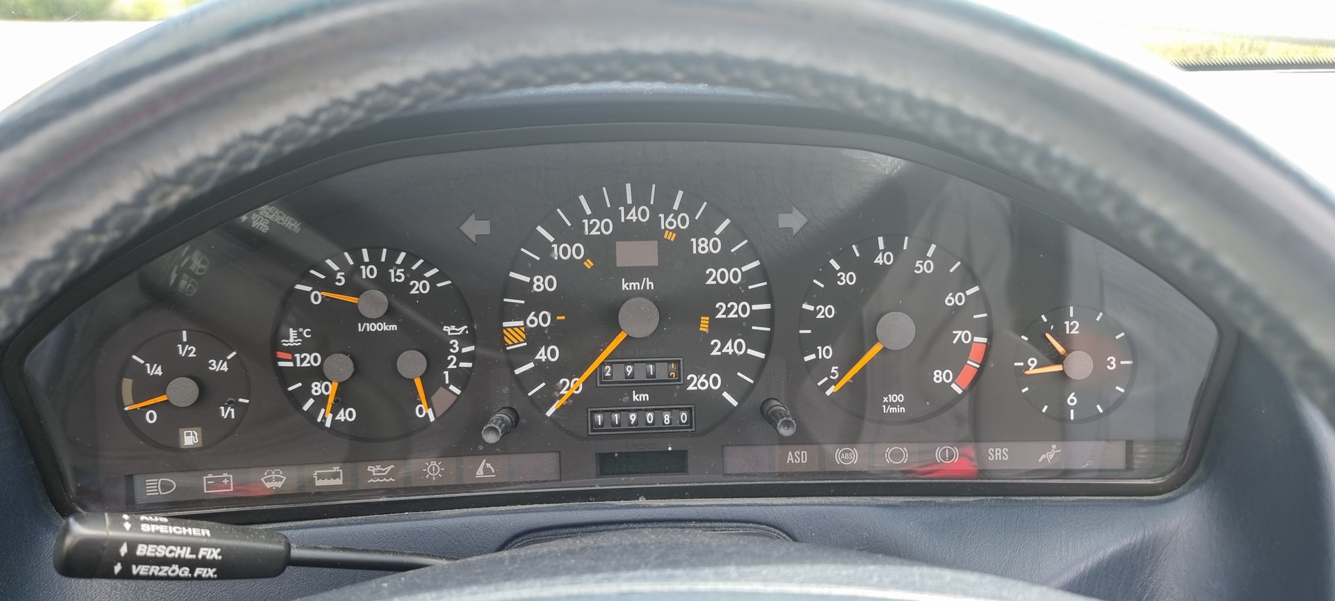 MERCEDES-BENZ 300 SL-24-image-6