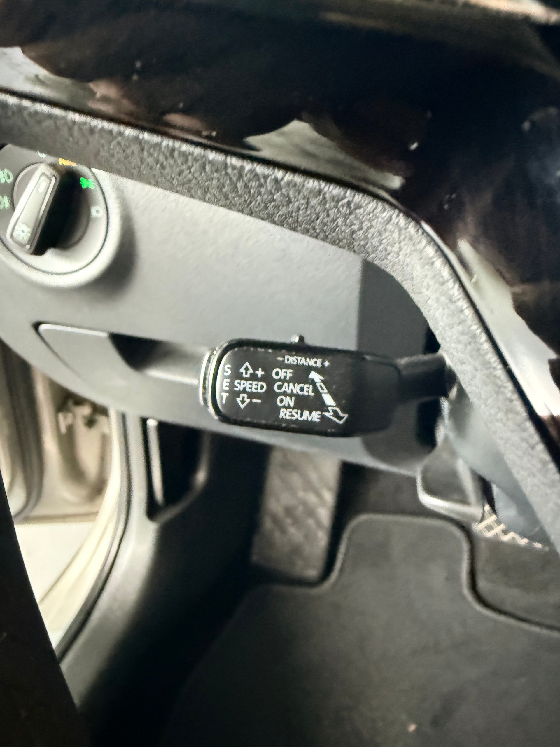 SKODA Octavia Combi 2.0 TSI Soleil 4x4 DSG + AHK-image-10