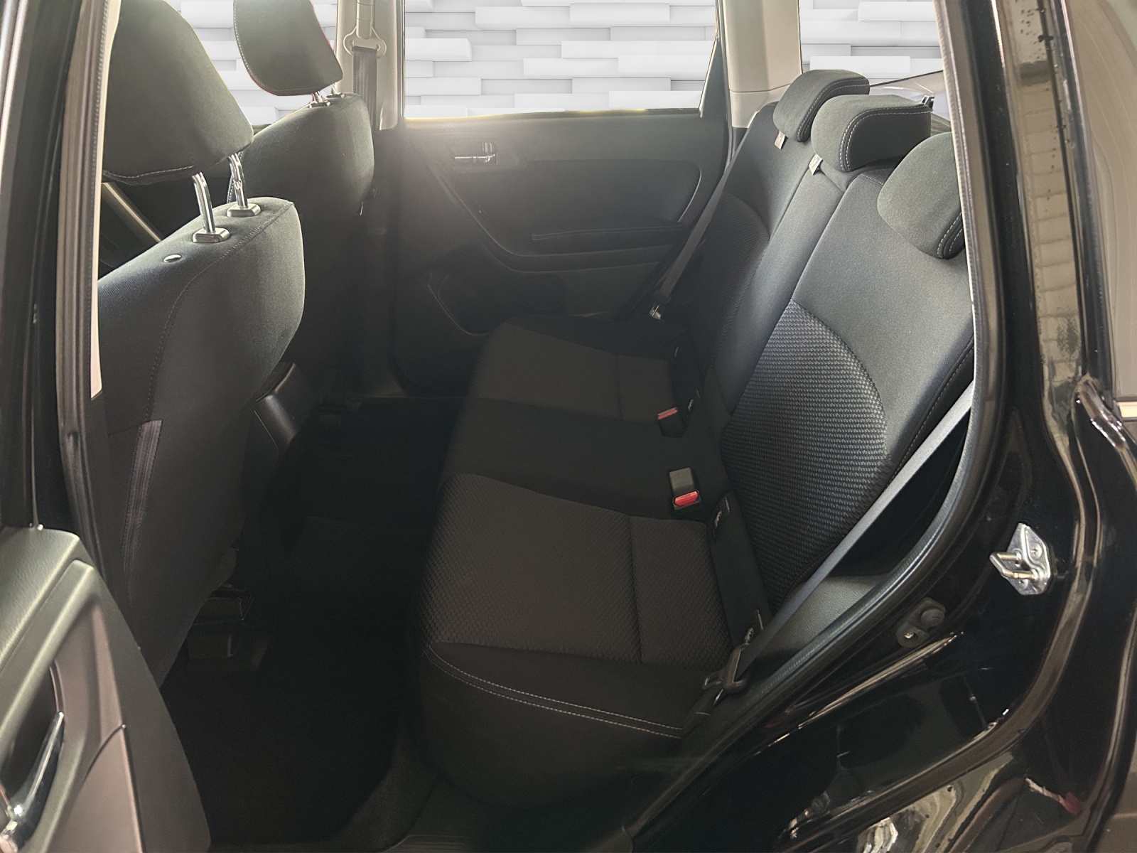 SUBARU Forester 2.0i Swiss Lineartronic-image-7