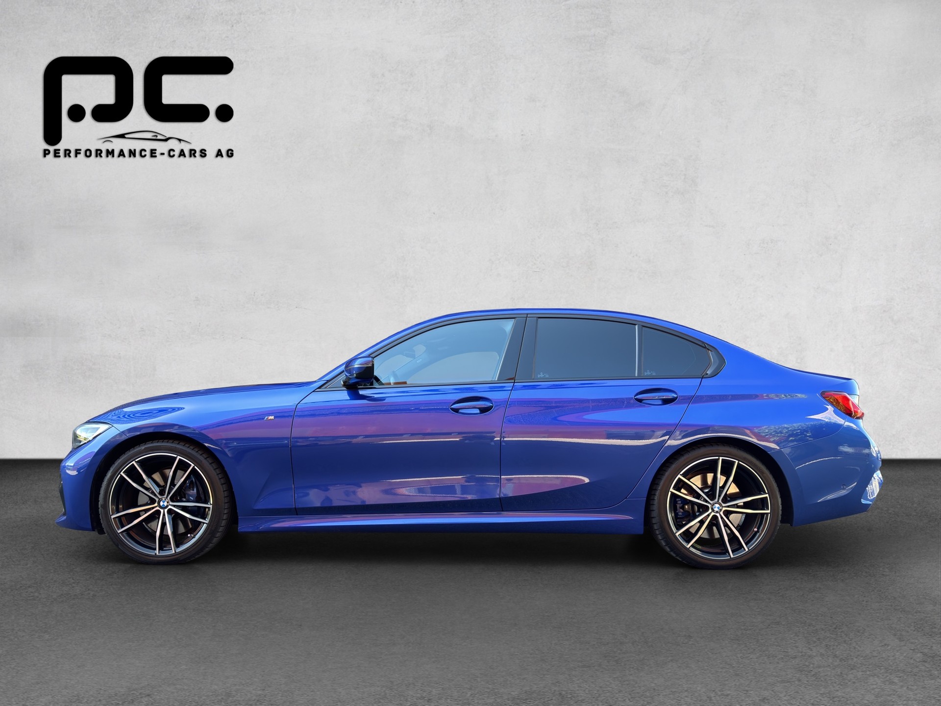 BMW 330i xDrive Steptronic M Sport-image-2