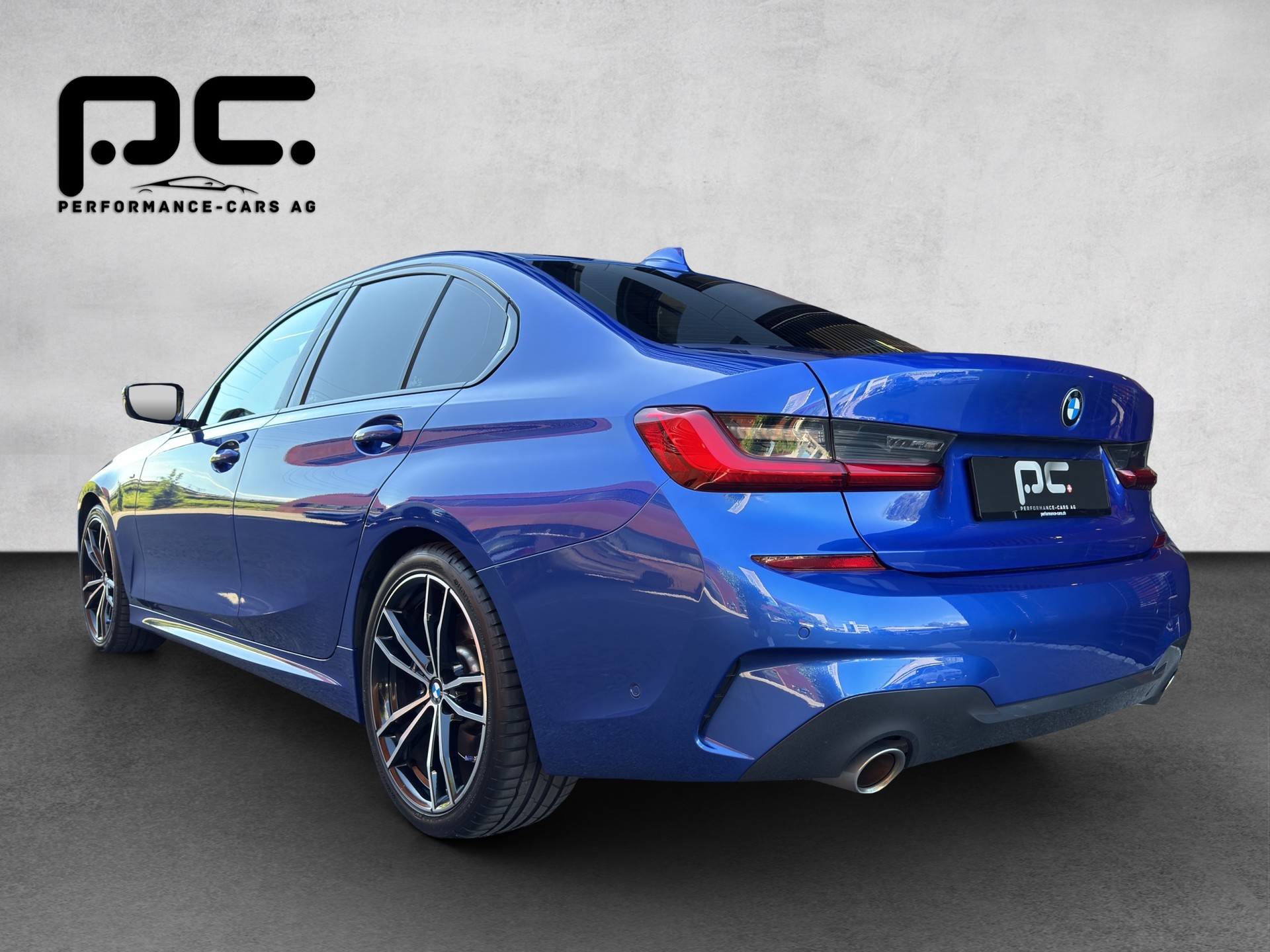 BMW 330i xDrive Steptronic M Sport-image-4