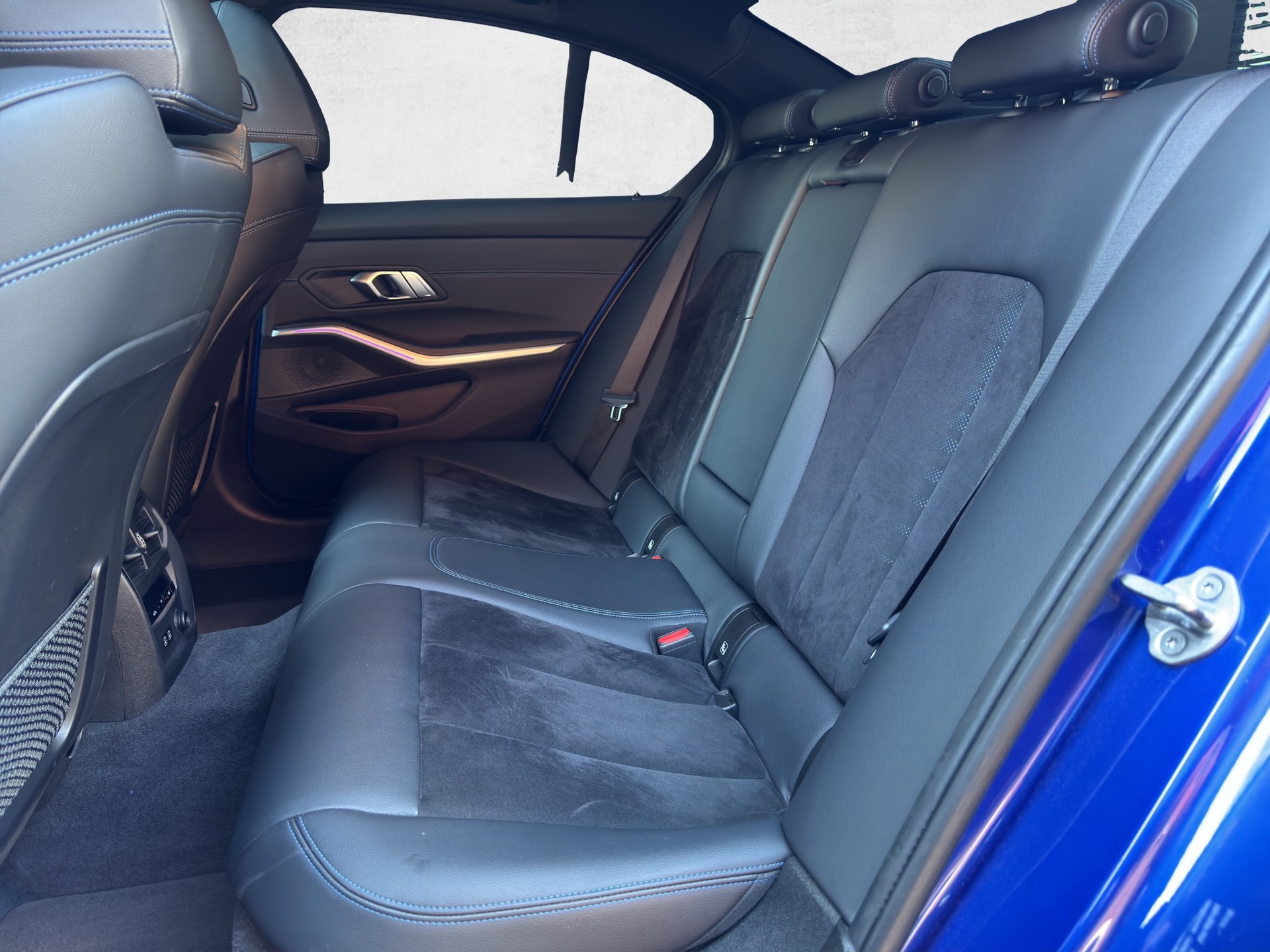 BMW 330i xDrive Steptronic M Sport-image-14