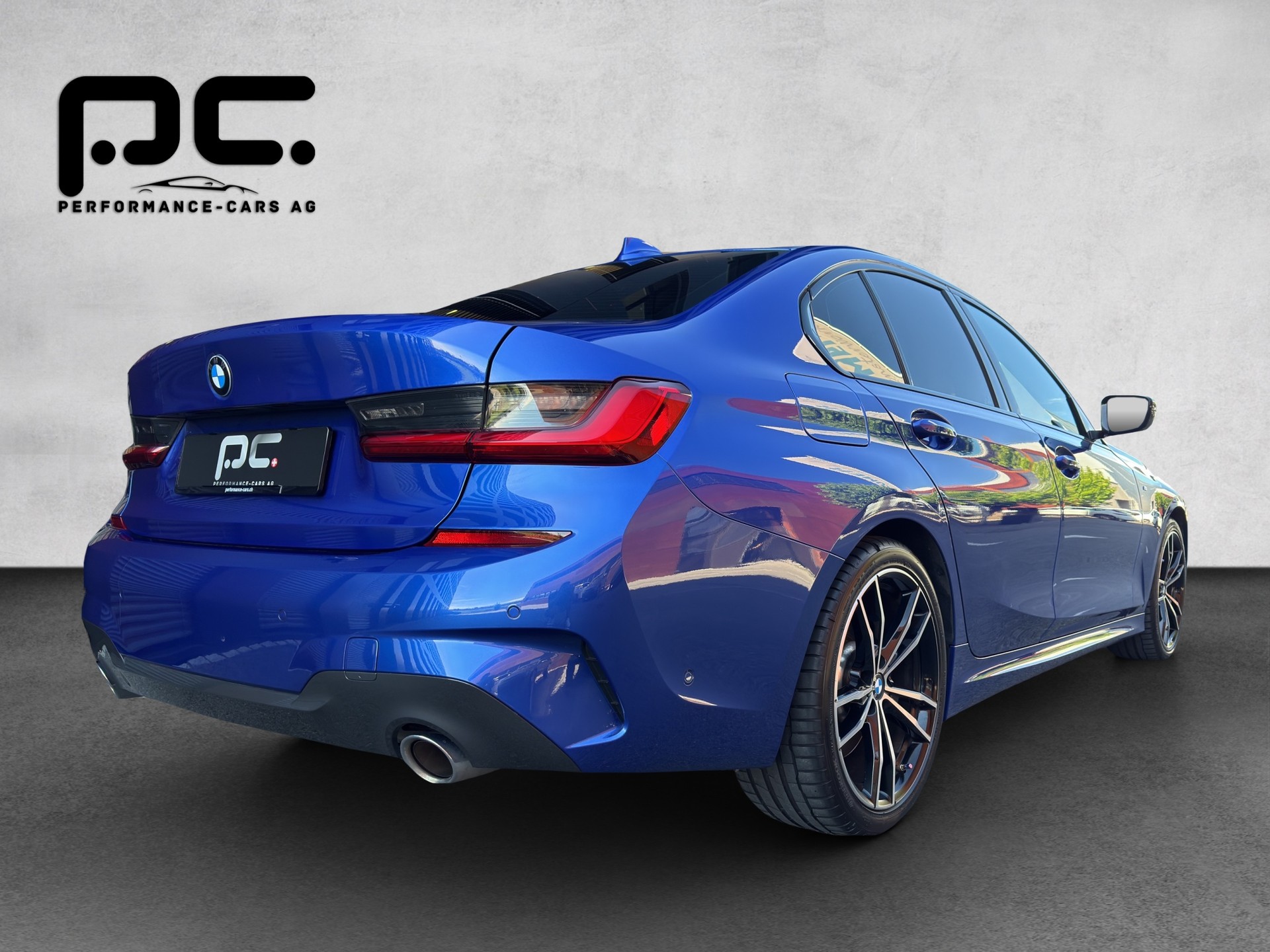 BMW 330i xDrive Steptronic M Sport-image-5