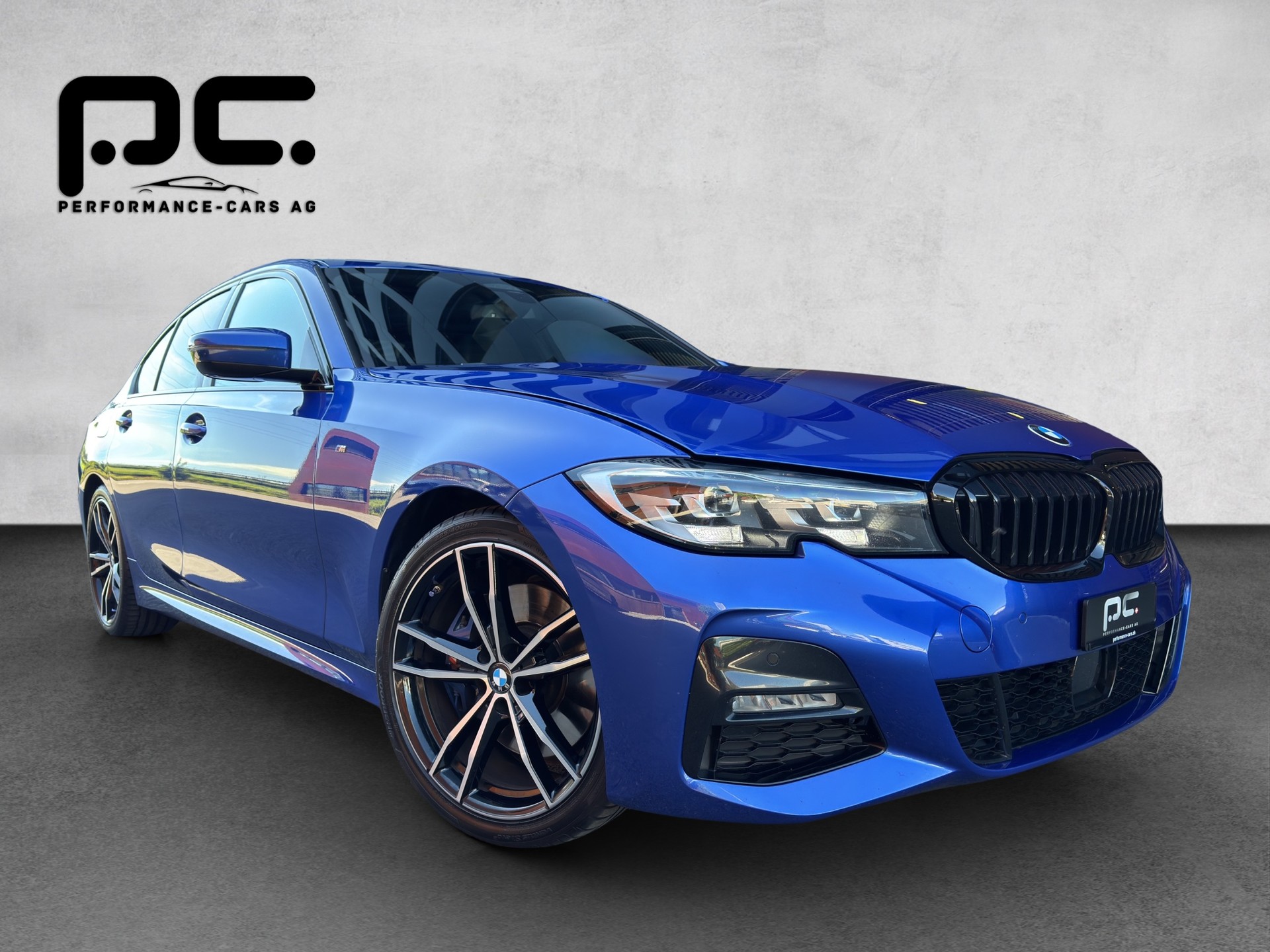 BMW 330i xDrive Steptronic M Sport-image-0