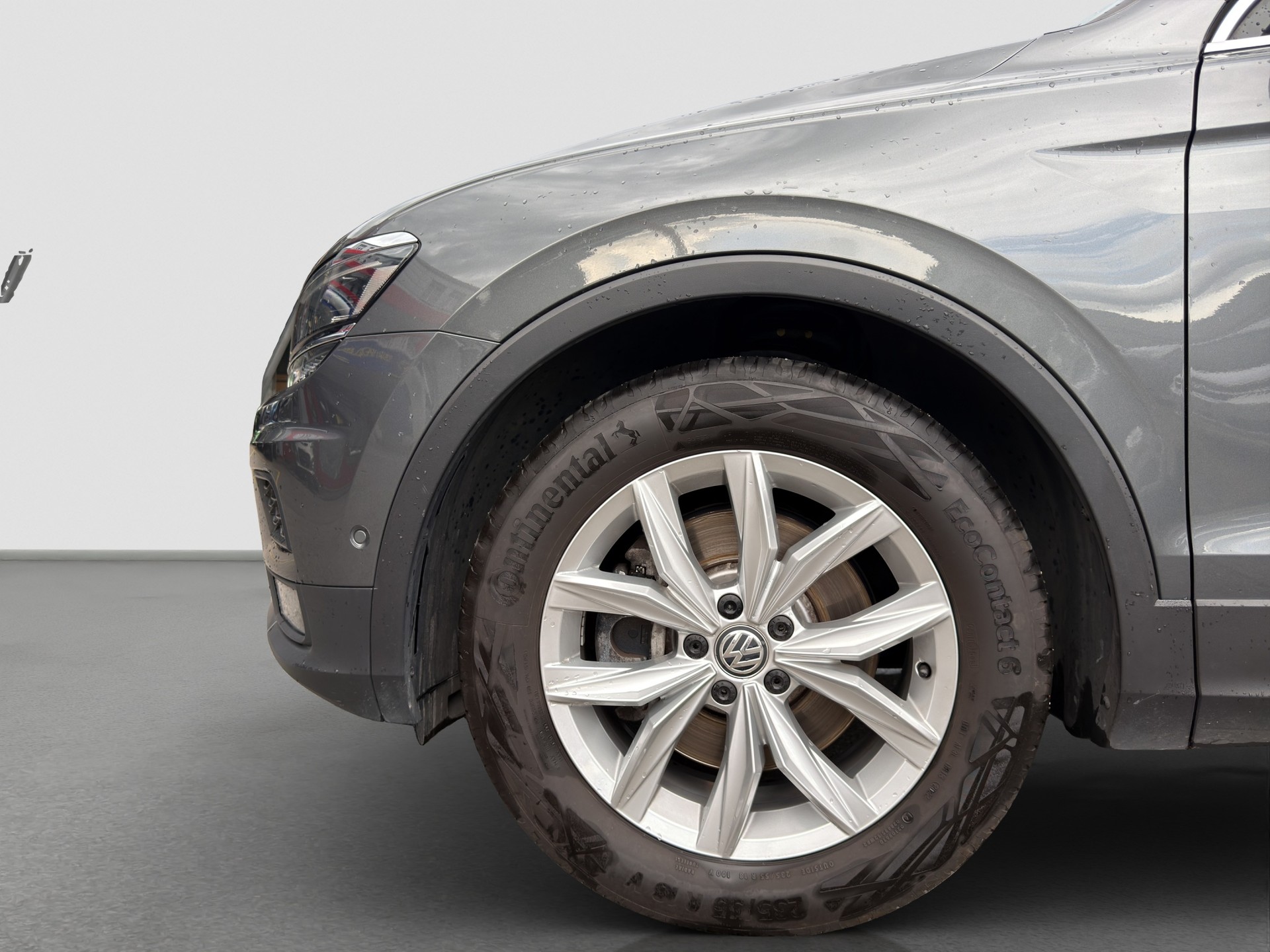VW Tiguan 2.0TSI Comfortline 4Motion DSG-image-14