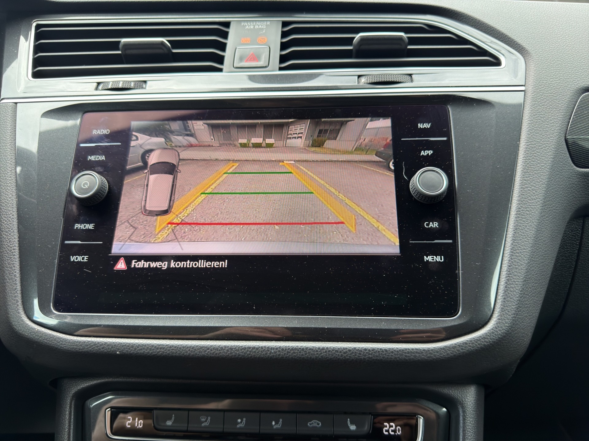 VW Tiguan 2.0TSI Comfortline 4Motion DSG-image-10