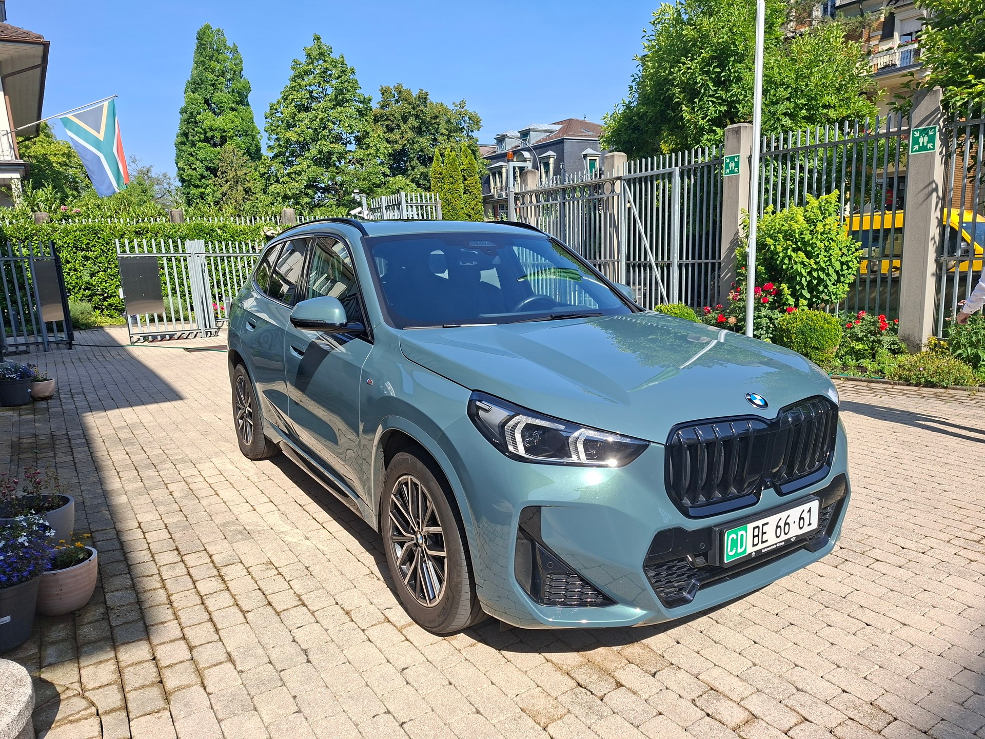 BMW 20d xDrive-image-1