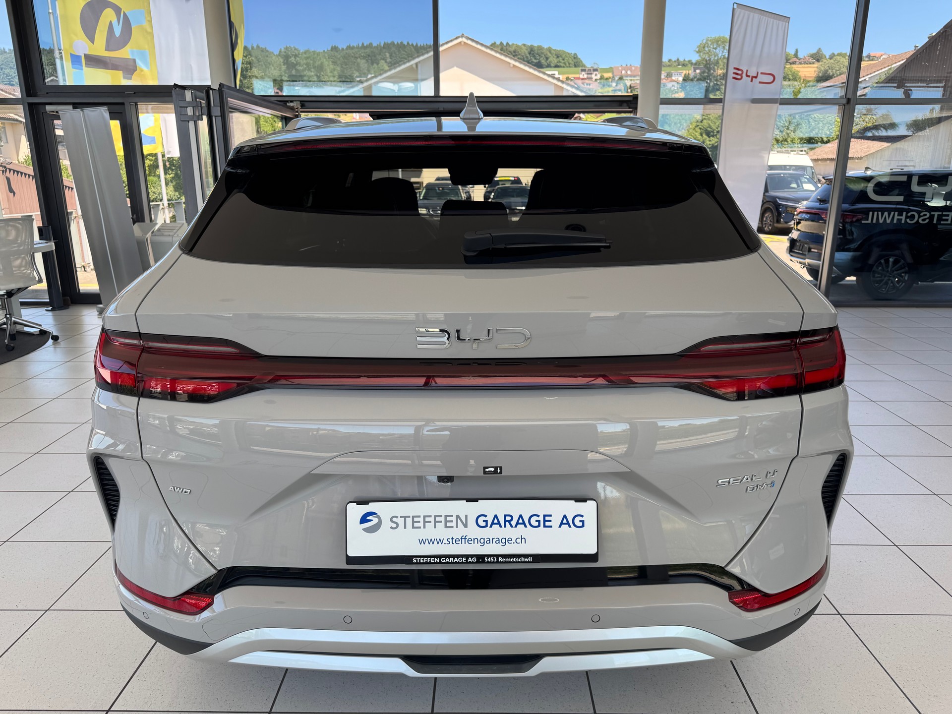 BYD Seal U DM-i Design AWD-image-8