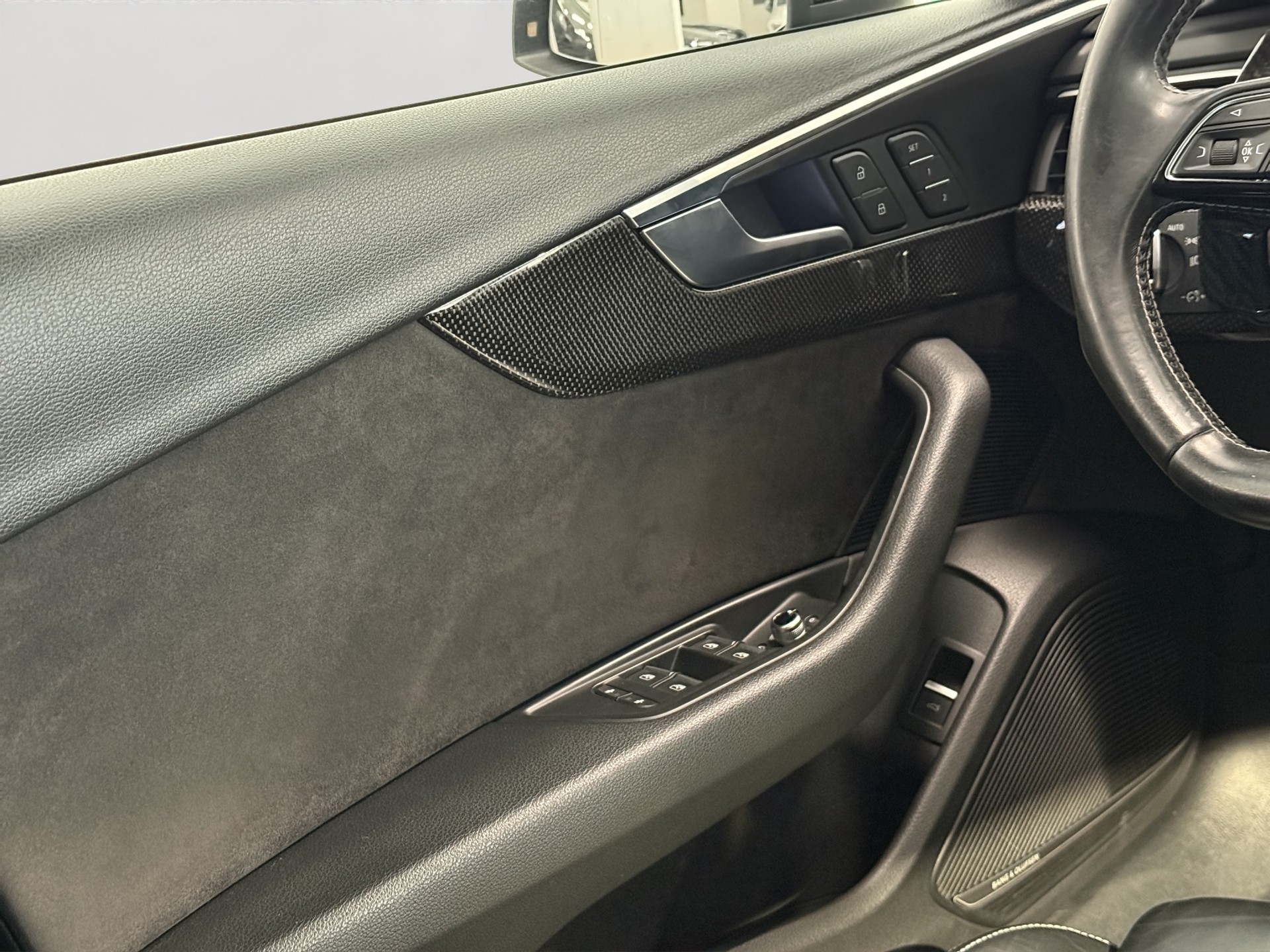 AUDI S4 Avant 3.0 TFSI quattro tiptronic-image-28