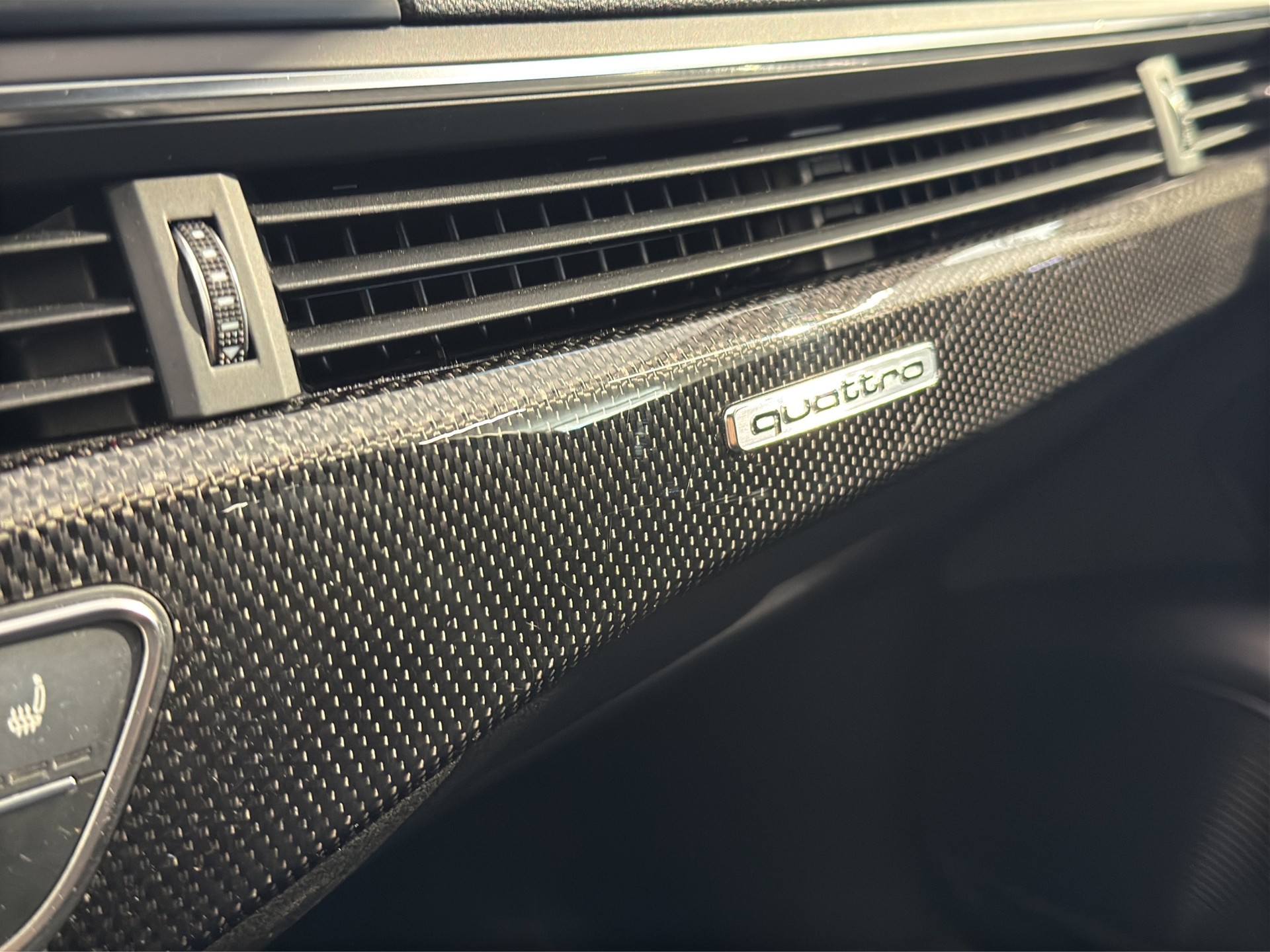 AUDI S4 Avant 3.0 TFSI quattro tiptronic-image-24