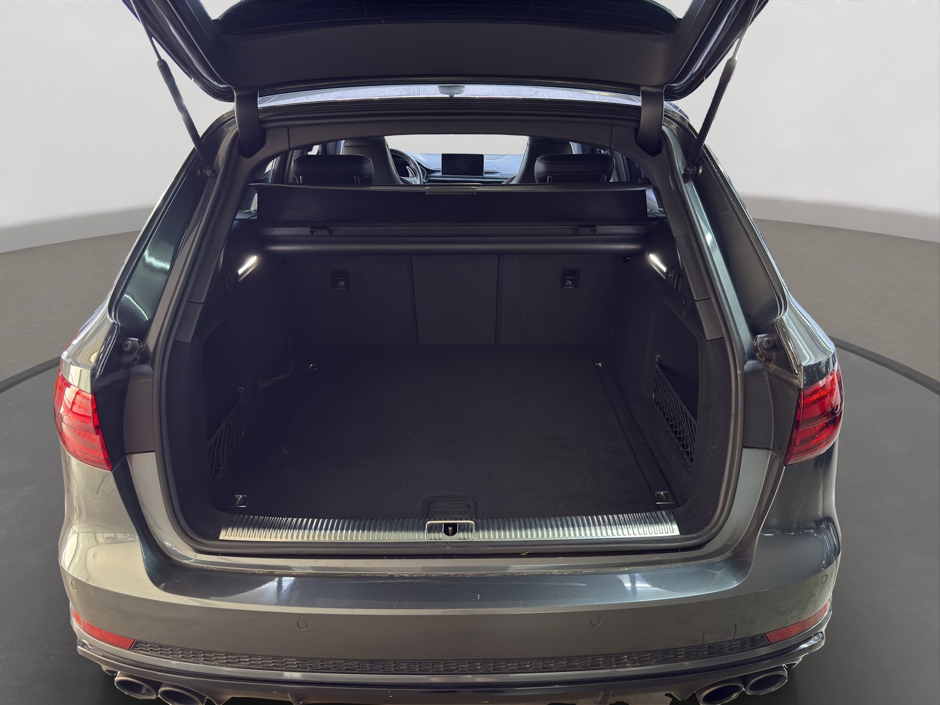 AUDI S4 Avant 3.0 TFSI quattro tiptronic-image-27