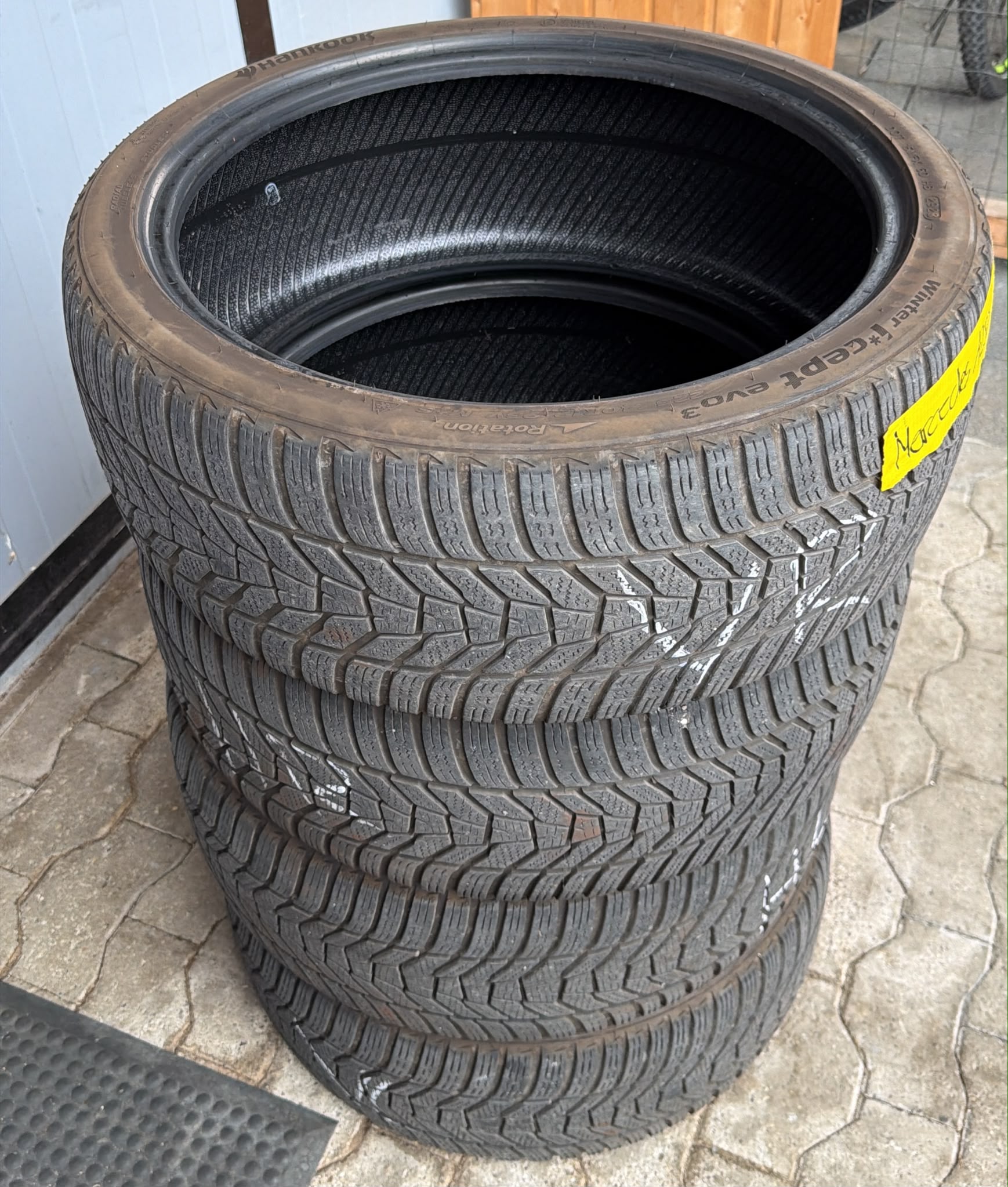 MERCEDES-BENZ A 250 AMG Line 7G-DCT (CH)-image-24