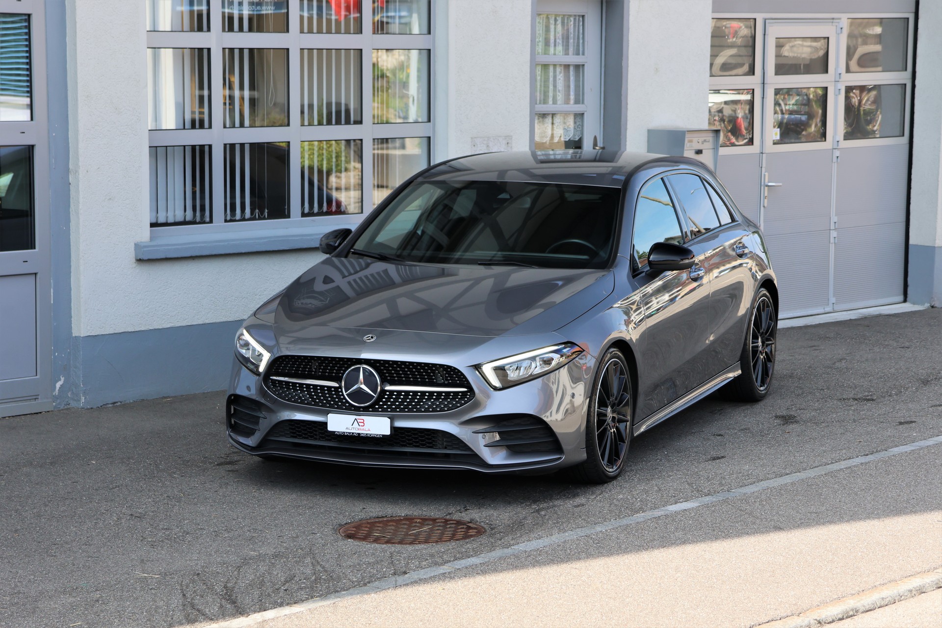 MERCEDES-BENZ A 250 AMG Line 7G-DCT (CH)-image-0