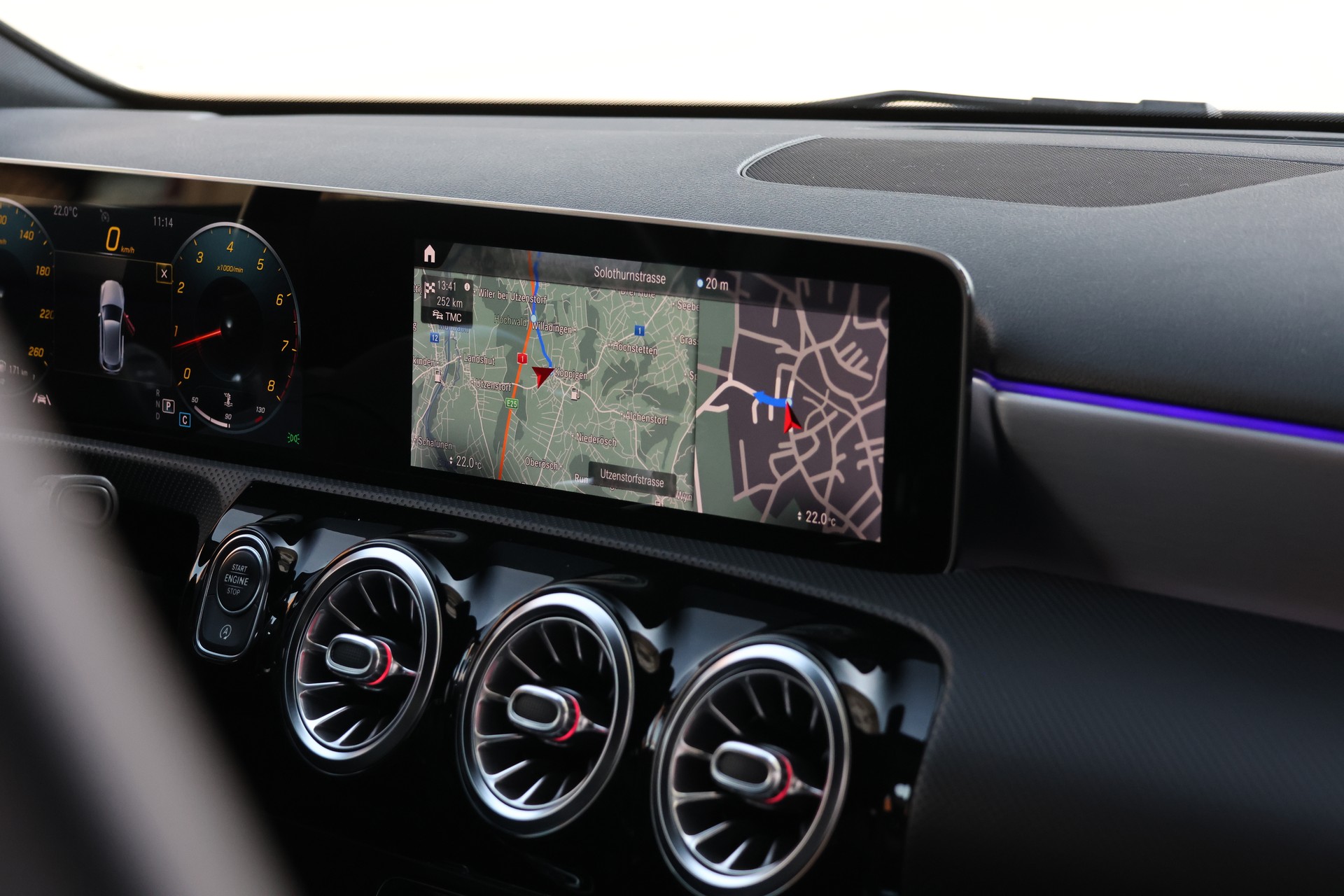 MERCEDES-BENZ A 250 AMG Line 7G-DCT (CH)-image-17