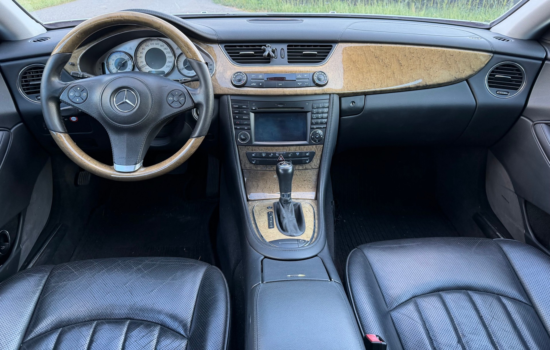 MERCEDES-BENZ CLS 350 CDI (320 CDI) 7G-Tronic-image-12
