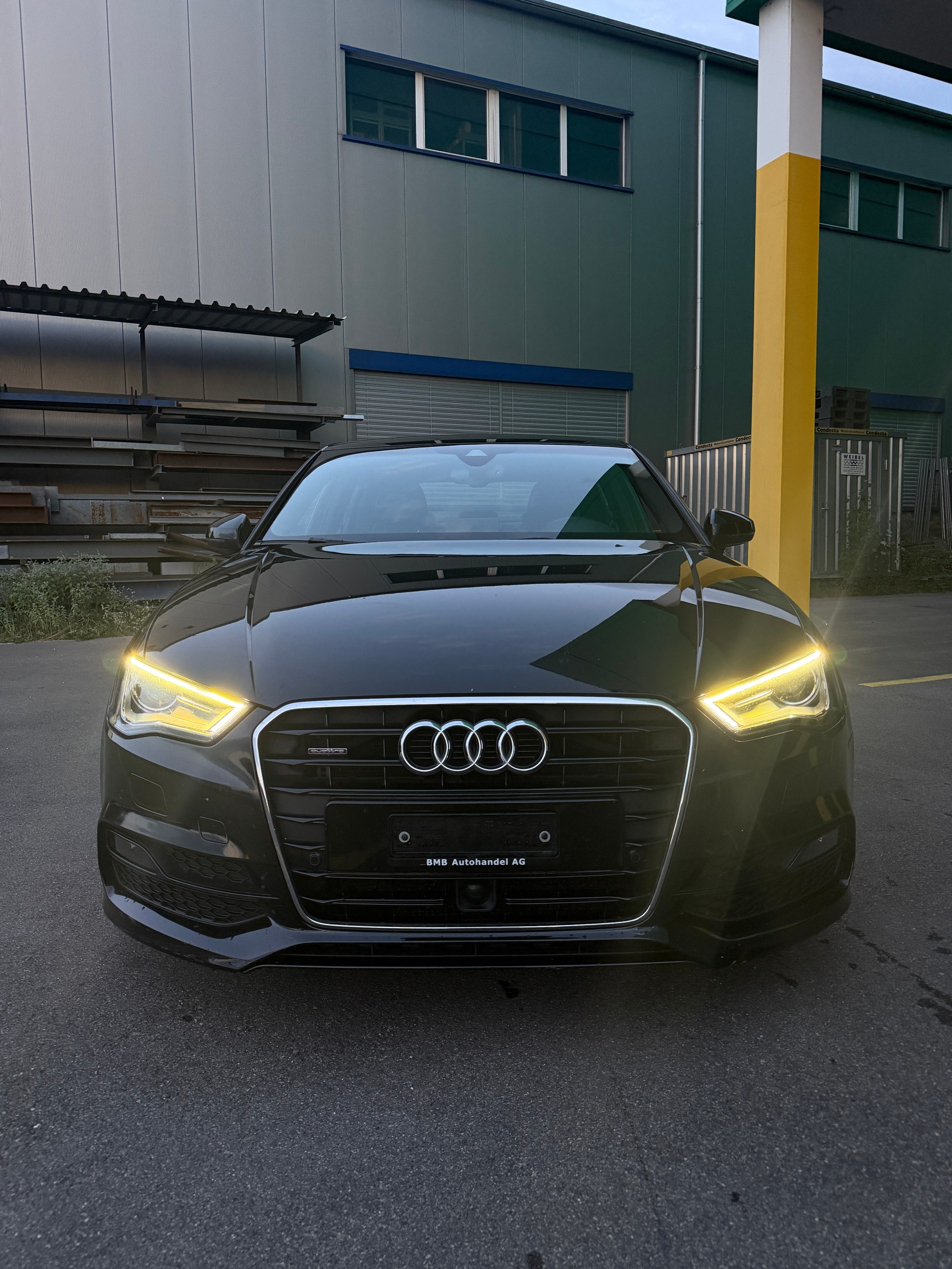 AUDI A3 Limousine 1.8 TFSI Ambition quattro S-tronic-image-1