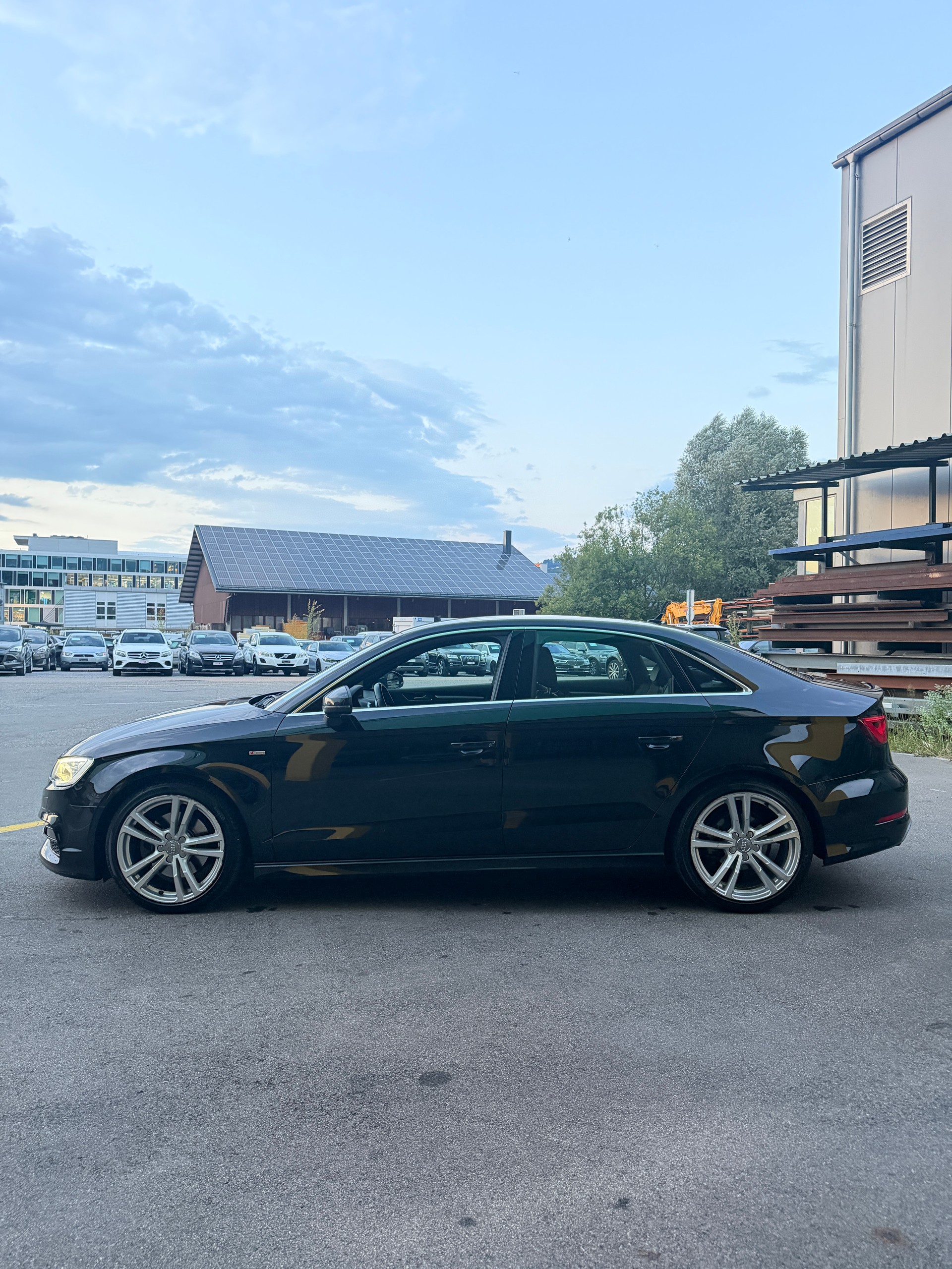 AUDI A3 Limousine 1.8 TFSI Ambition quattro S-tronic-image-3