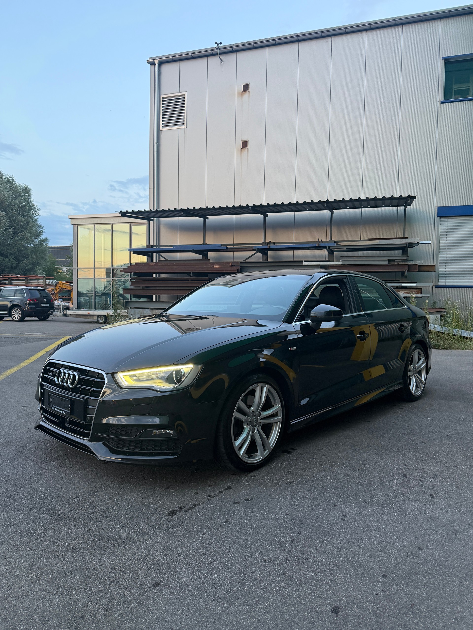 AUDI A3 Limousine 1.8 TFSI Ambition quattro S-tronic-image-2